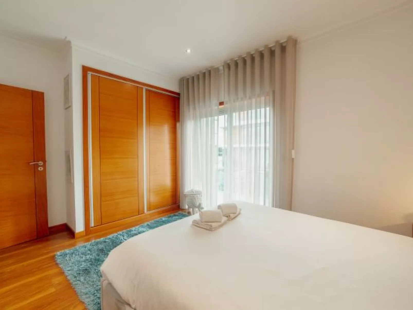 POOL & CINEMA VILLA by VACATIONY - Inside