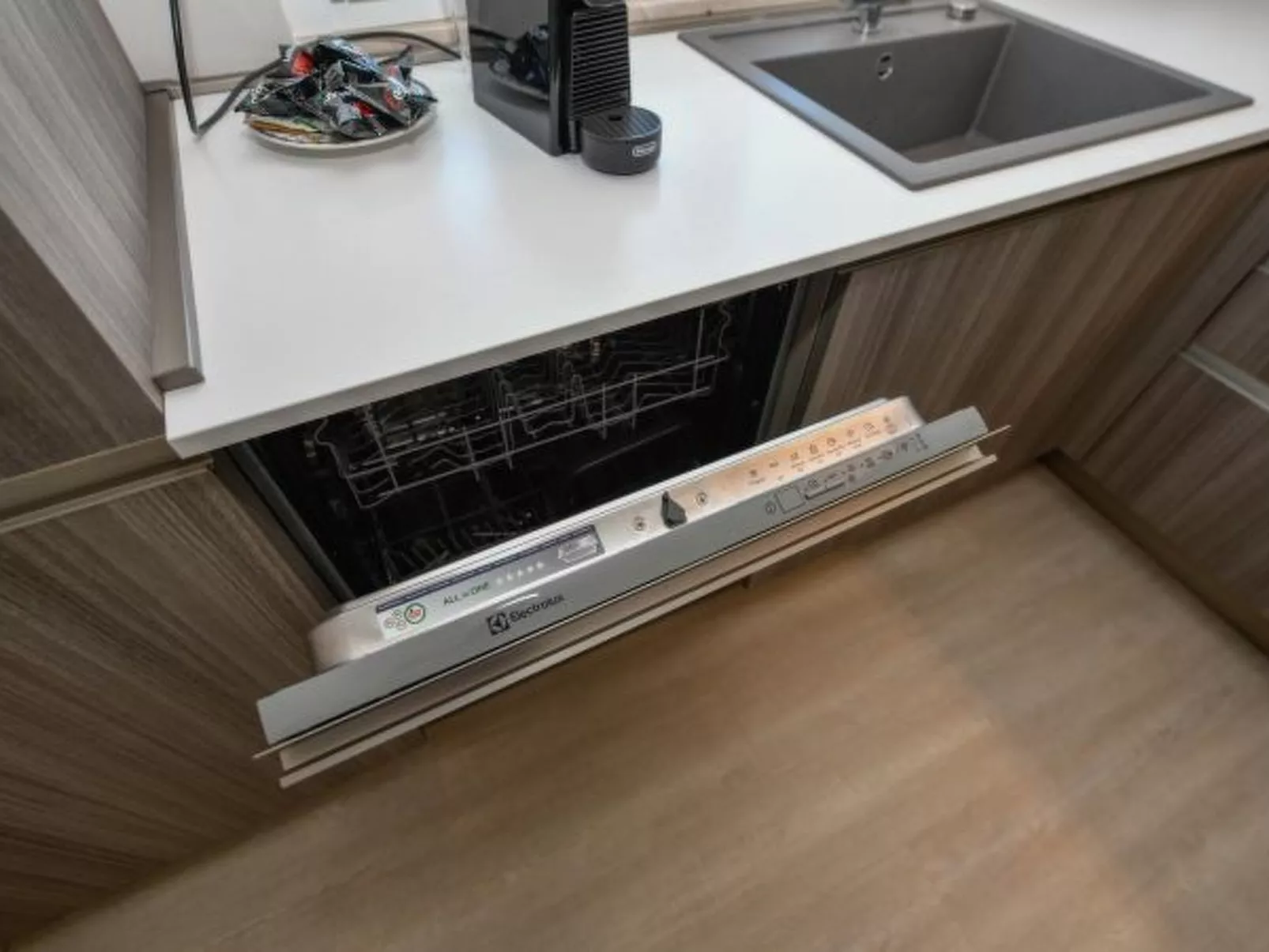 Desenzanoloft H2O Green Residence - Image-tags.info