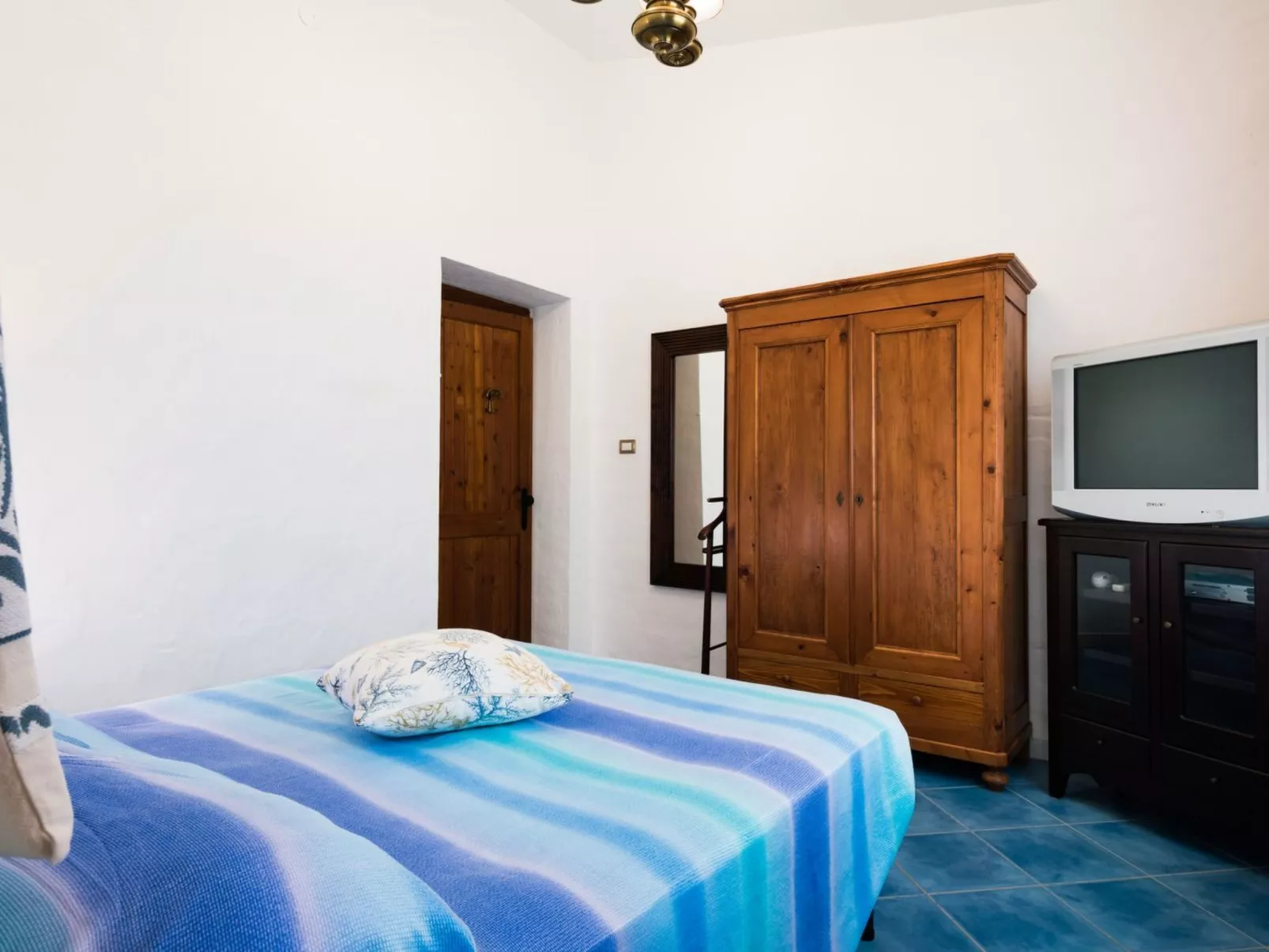 Haus in Calasetta mit Grill und Garten - Drinnen