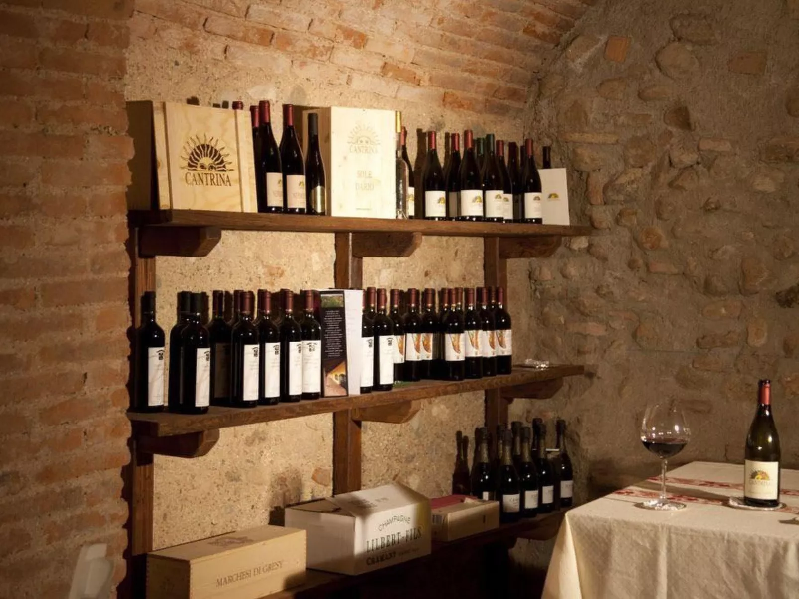 Gelbes Zimmer - Drinnen