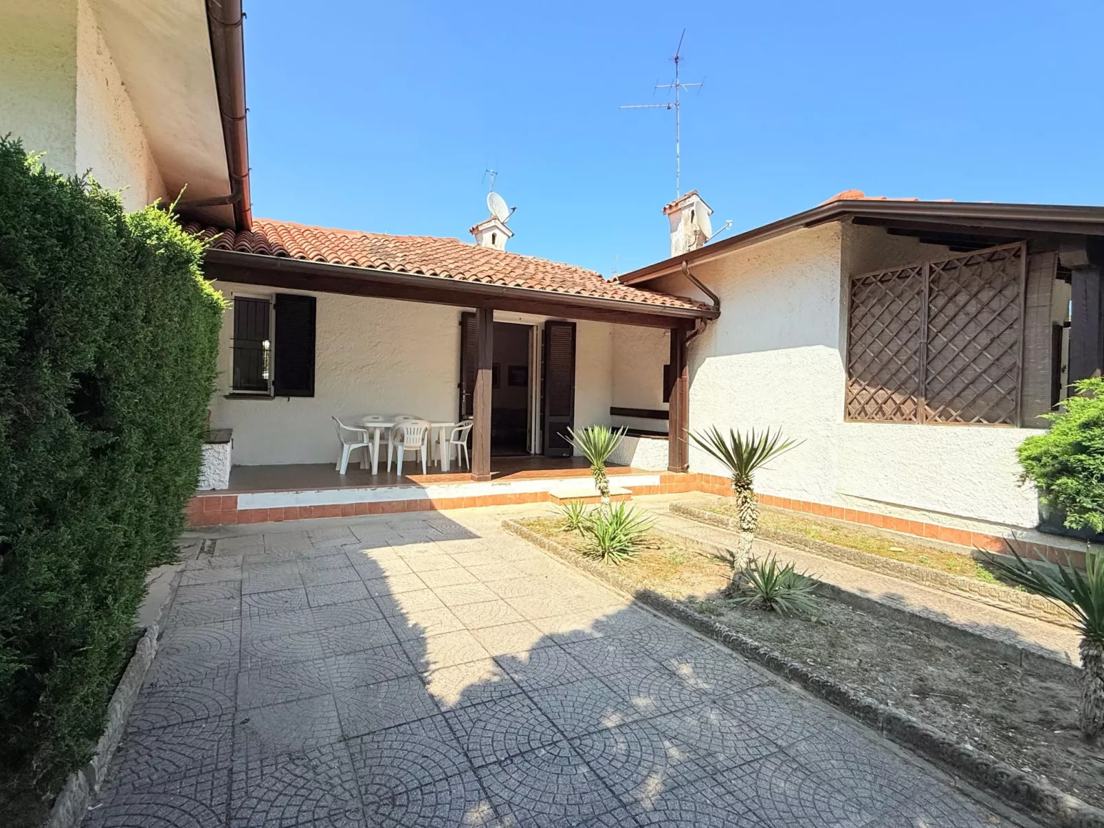 Gewächshaus im Erdgeschoss, 2 Gärten - Draußen