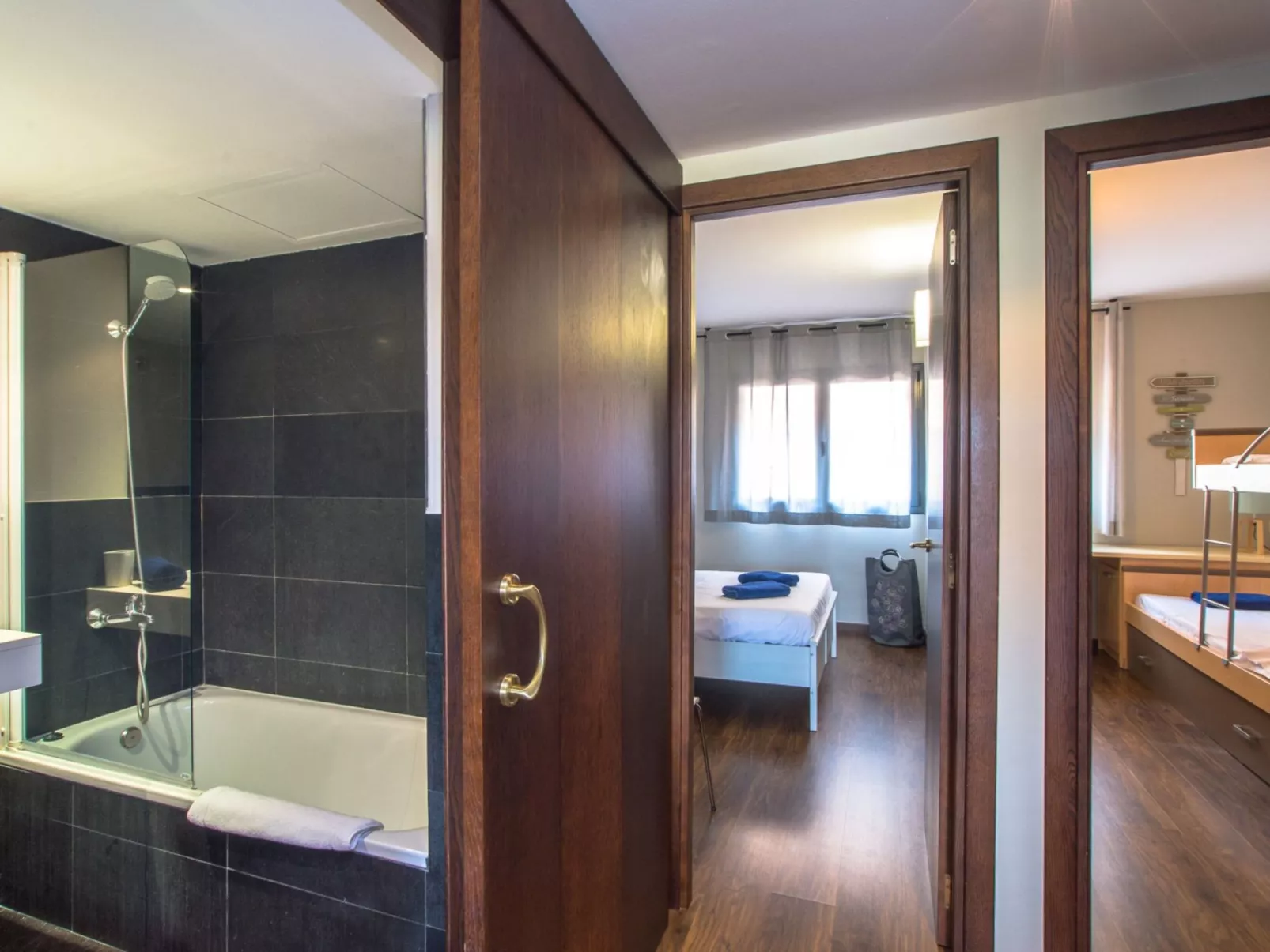 Costabravaforrent Segalar 4, Wohnung für 4 mit Gemeinschaftspool, 4Km von den S - Drinnen