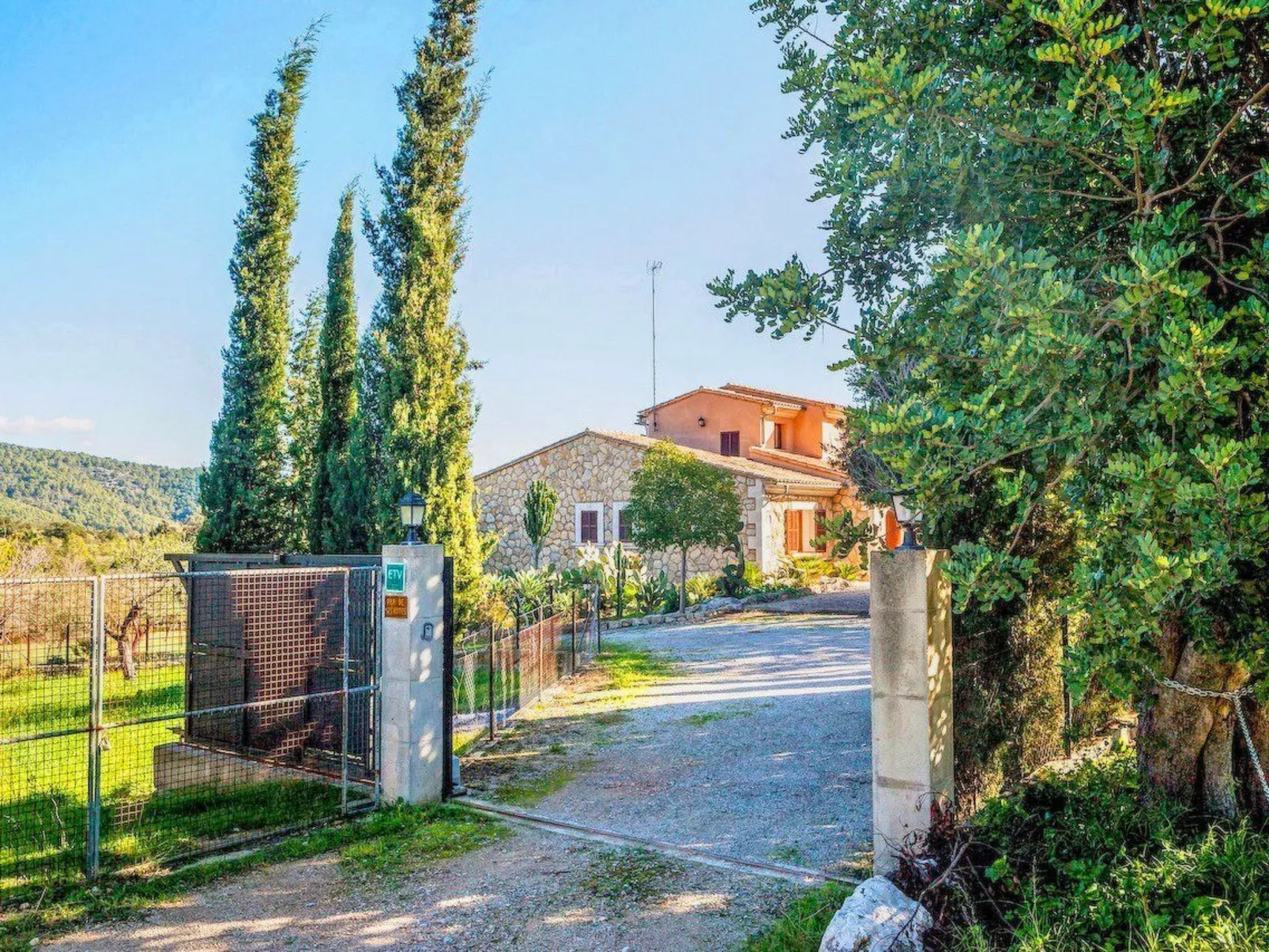 Schönes Landhaus mit Panoramablick auf die Berge - Dehors