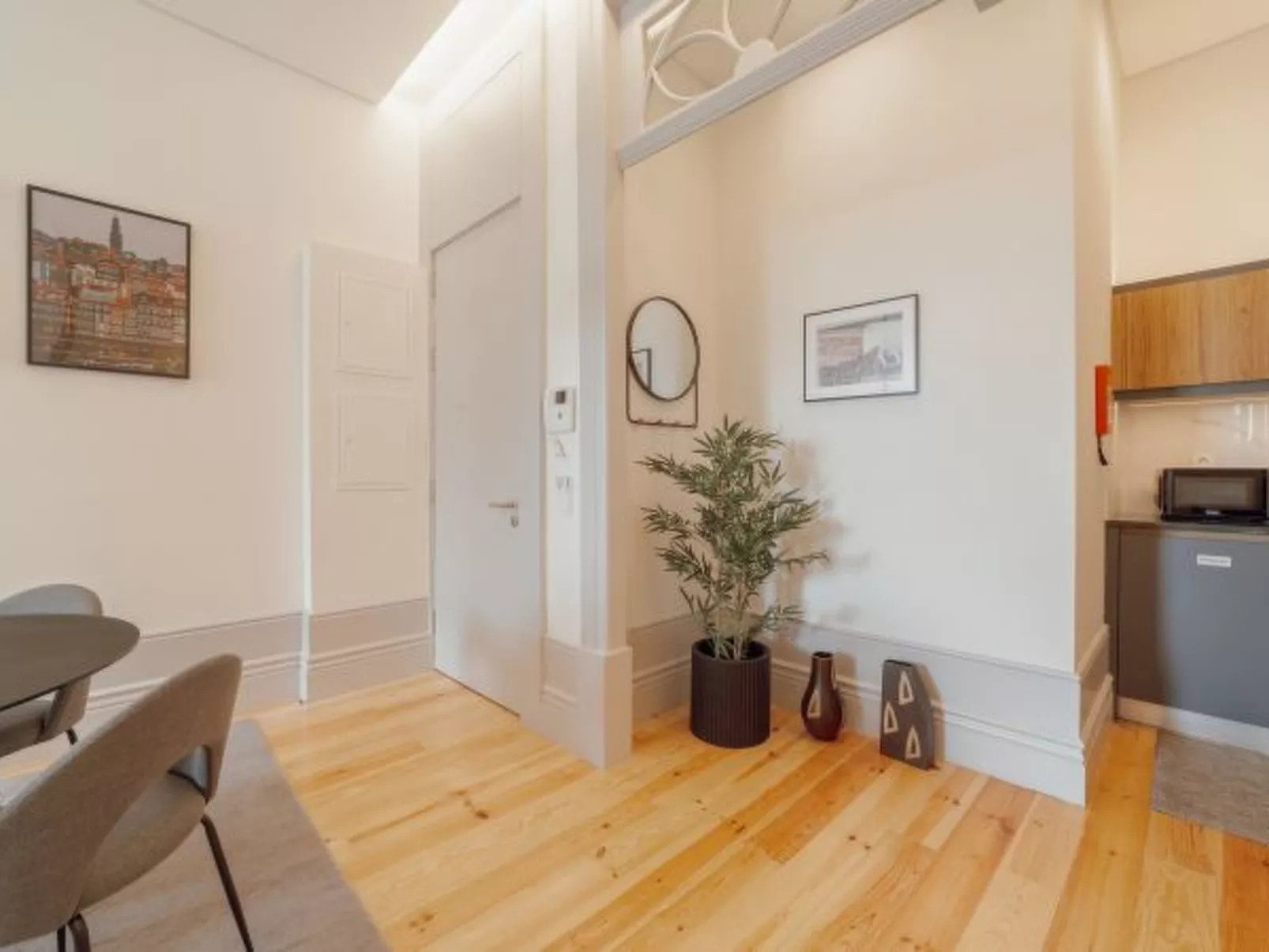 HEART OF PORTO APARTMENT D by VACATIONY - Inside