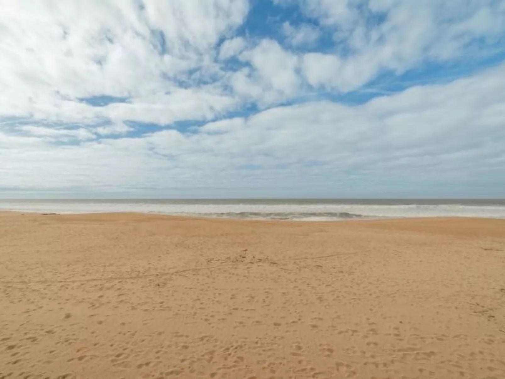 BEACH & SUN APARTMENT by VACATIONY - Outside