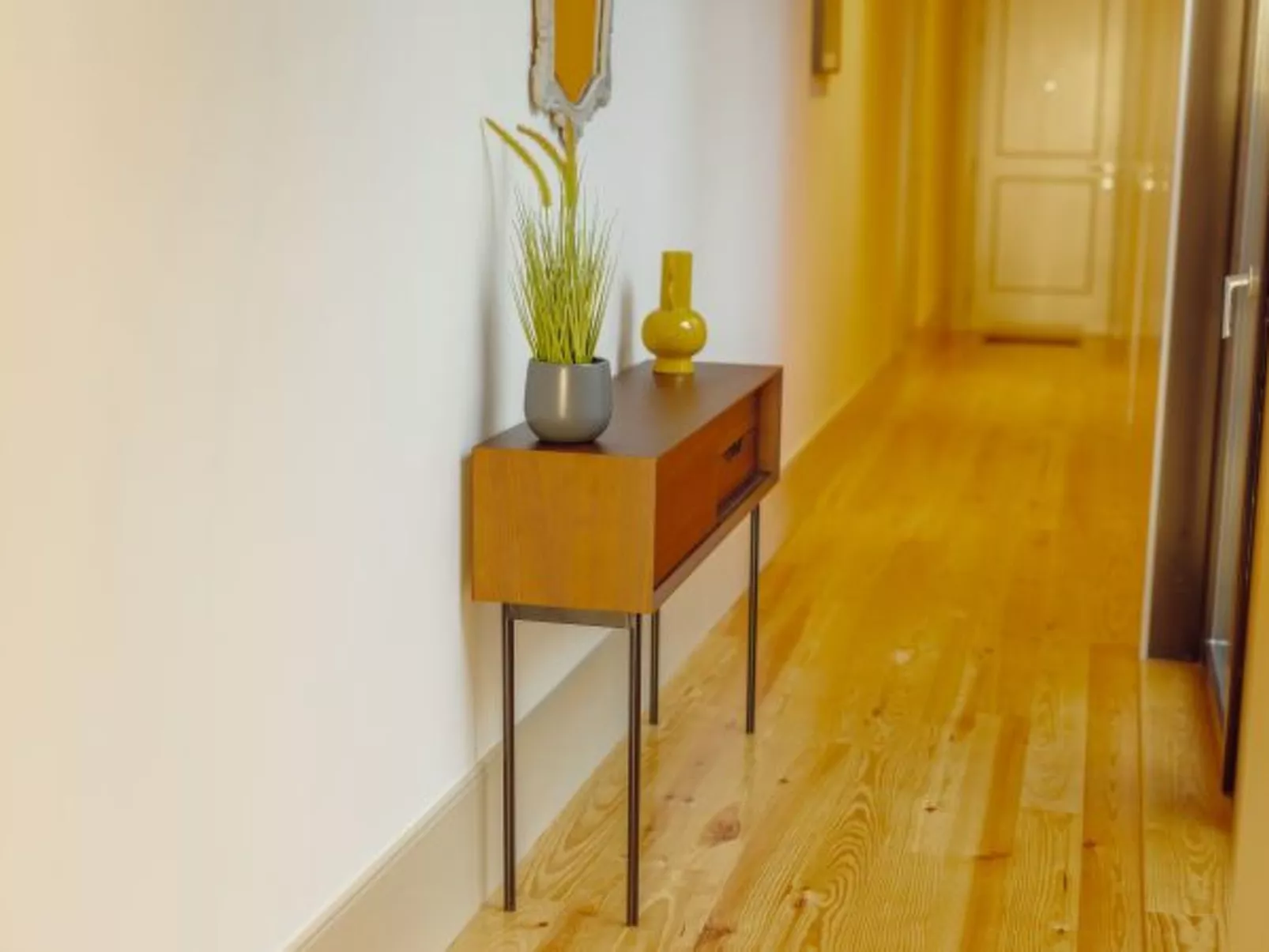 LEGACY OPORTO PREMIUM APARTMENT B by VACATIONY - Inside