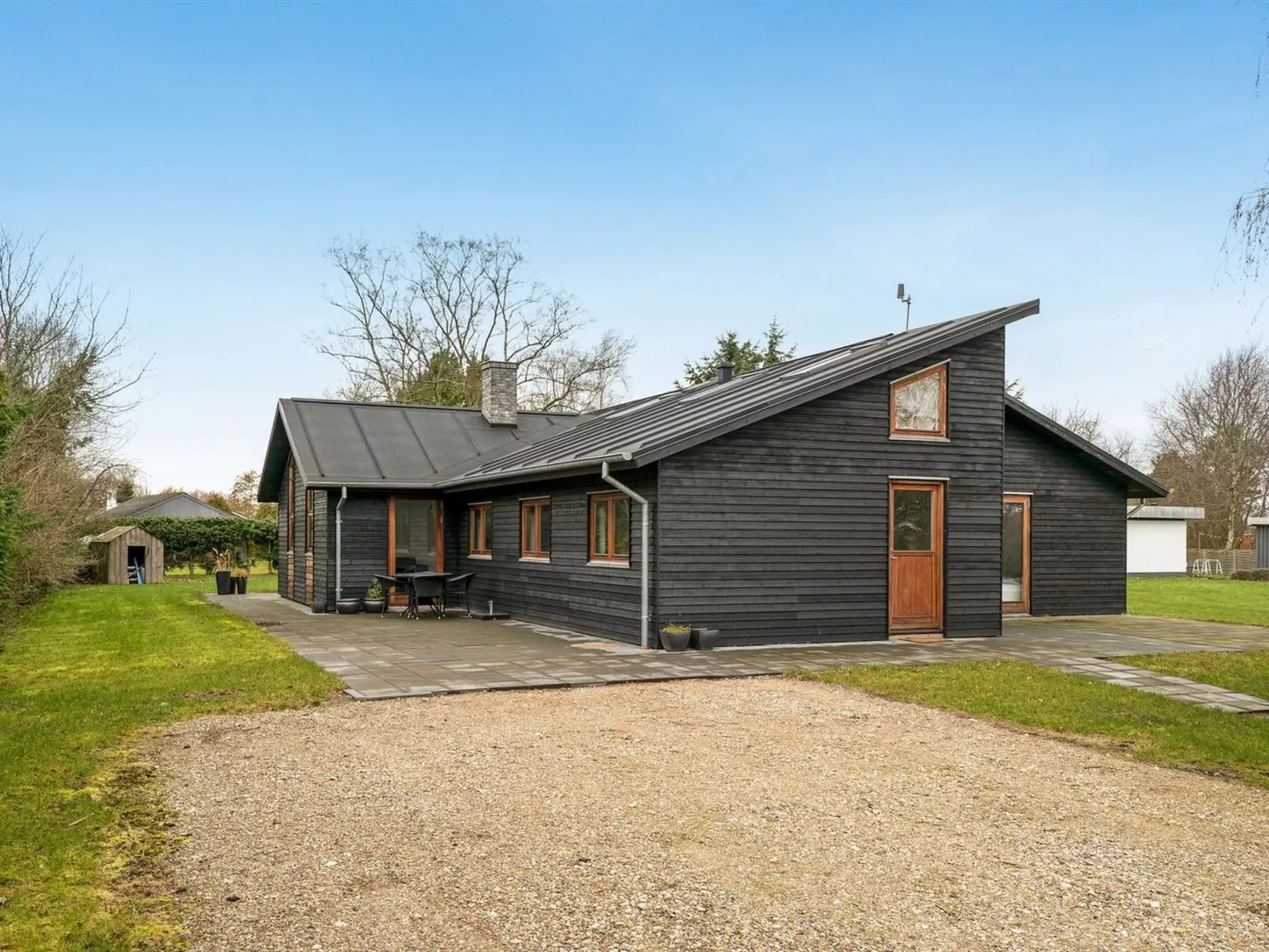 "Orm" - 550m to the fjord - Outside