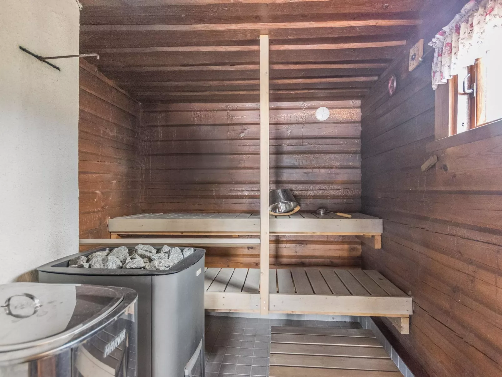 Villa iloinen - Inside