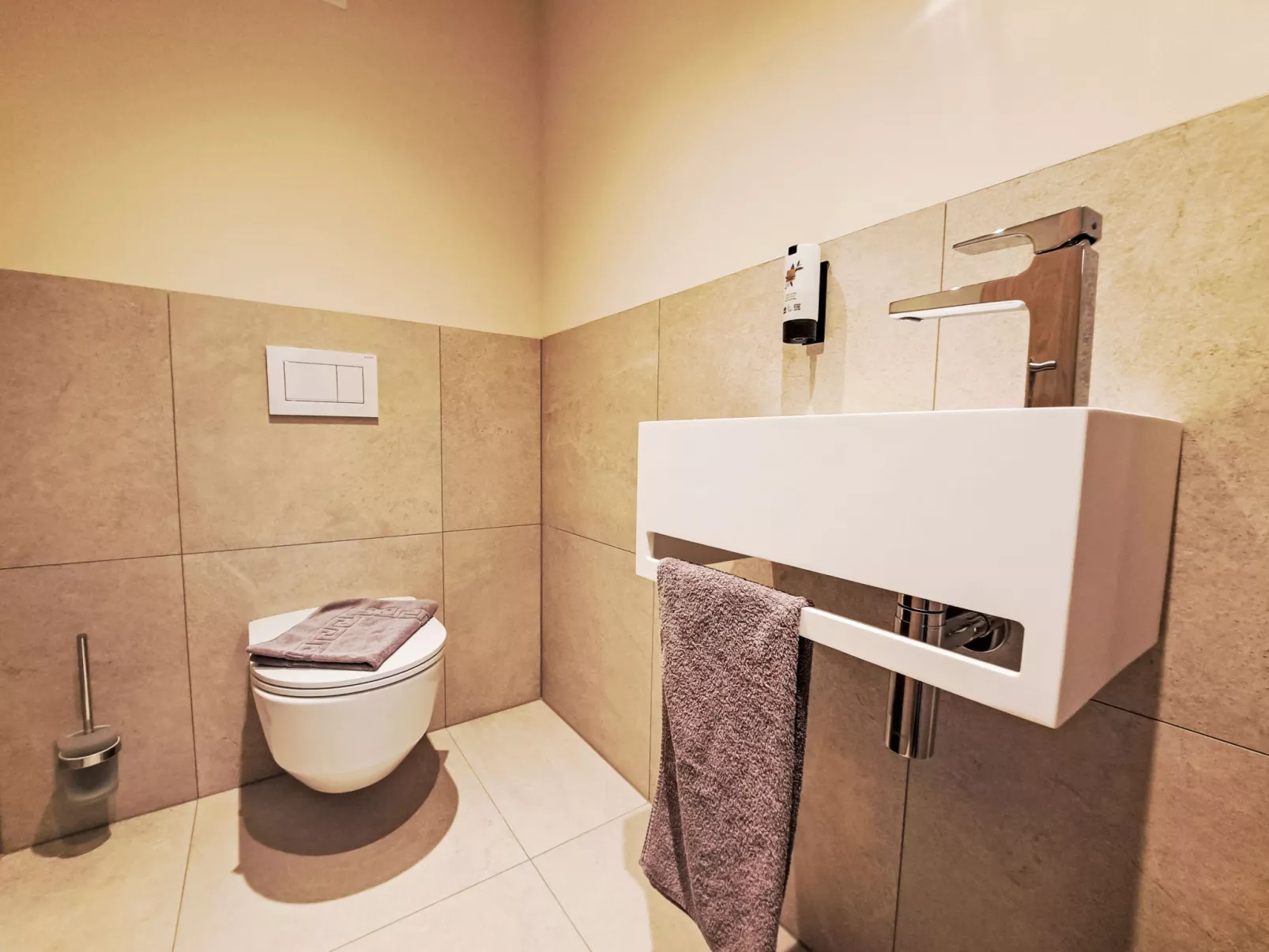 Aparthotel Iris - Drinnen