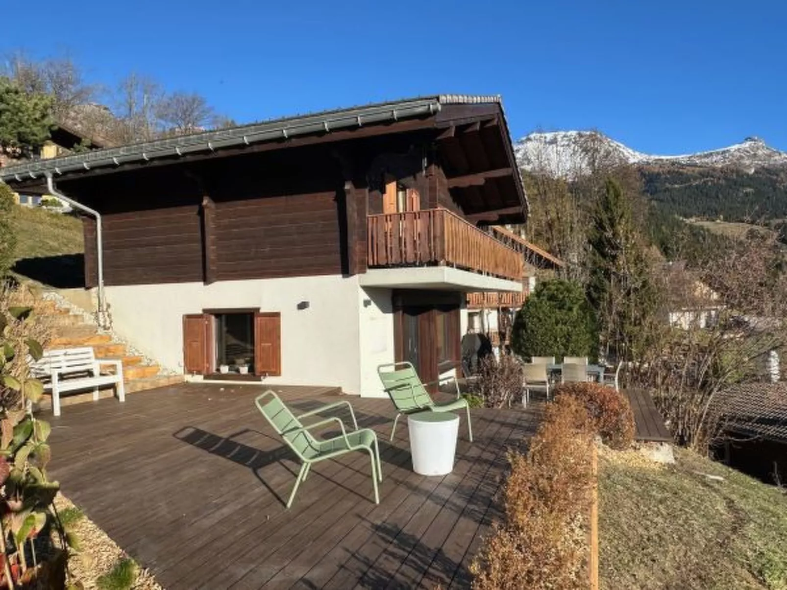 Mirador Alpine Horizon -Crans Montana- Swiss Alps - Draußen