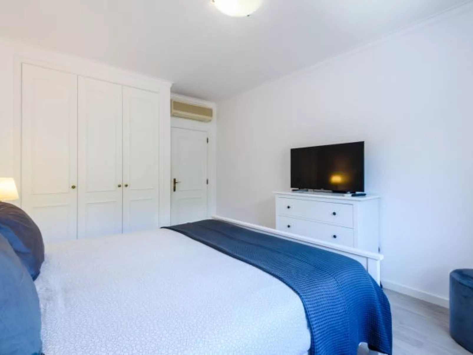 Amazing Apartment in Albufeira - Inside