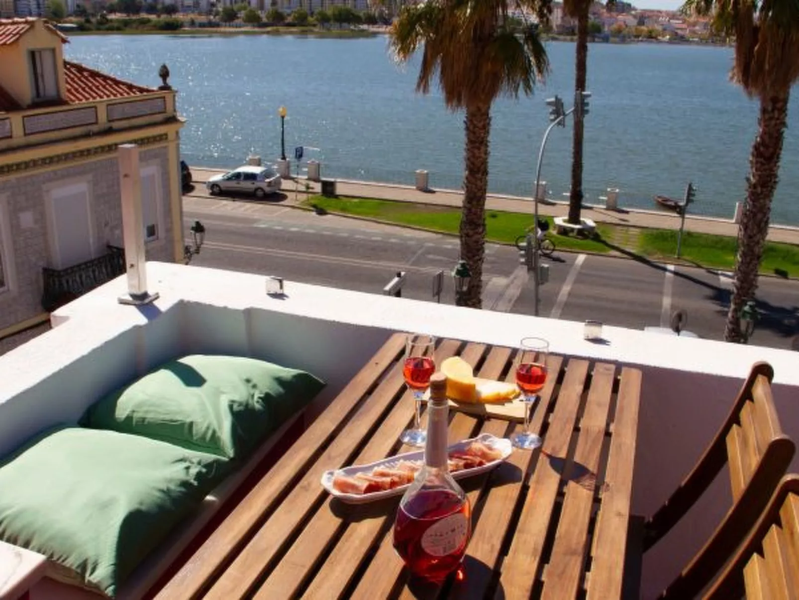 Seixal Bay Apartments - Loft - Outside