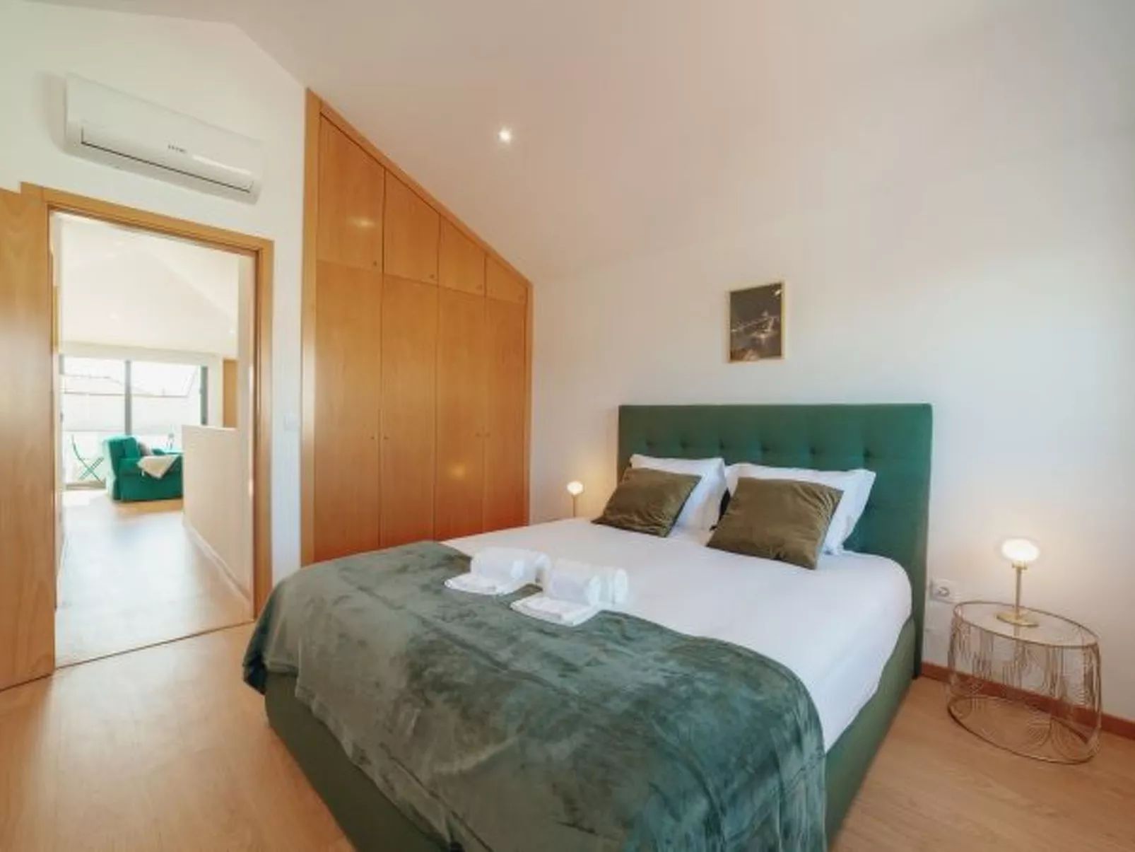 MODERN & STYLISH APARTMENT III by VACATIONY - Inside