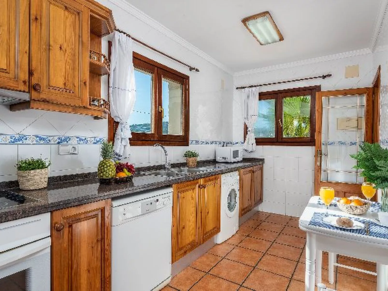 Villa Diego - PlusHolidays - Image-tags.info