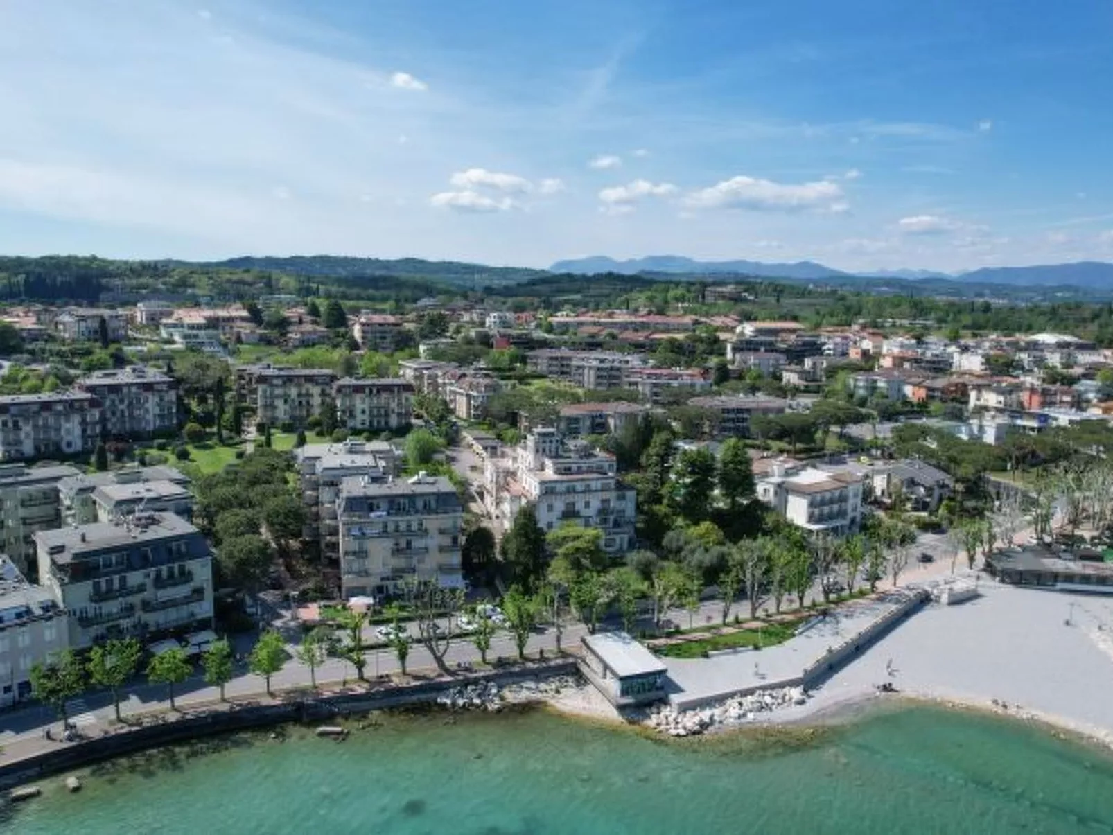 DesenzanoLoft Splendido - Image-tags.info