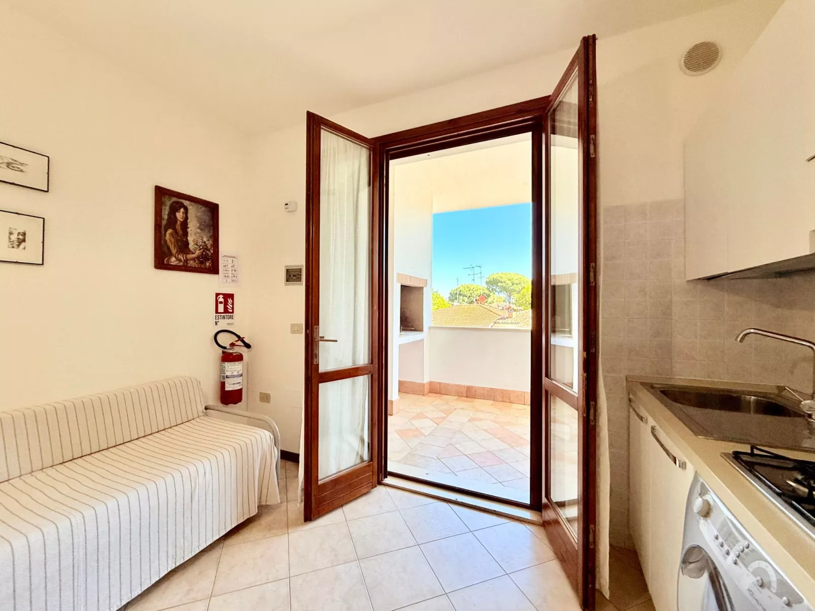 Chalet, Terrasse mit Kamin, privater Garten - Dedans