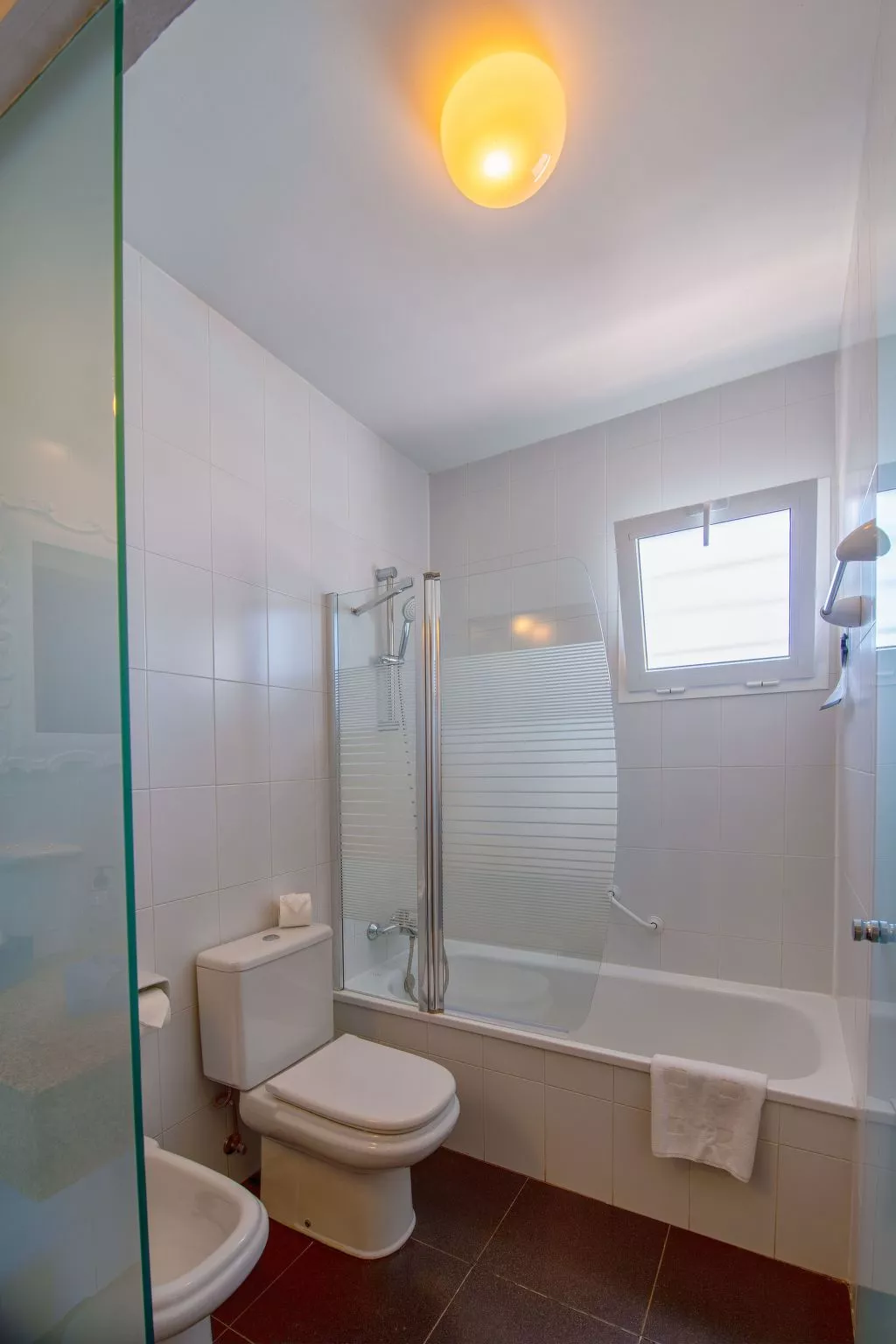 Mit Whirlpool - Drinnen