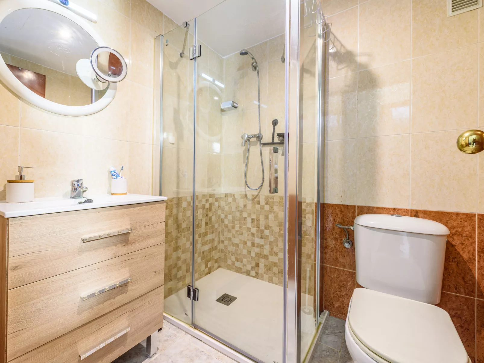 Village Park - Dedans