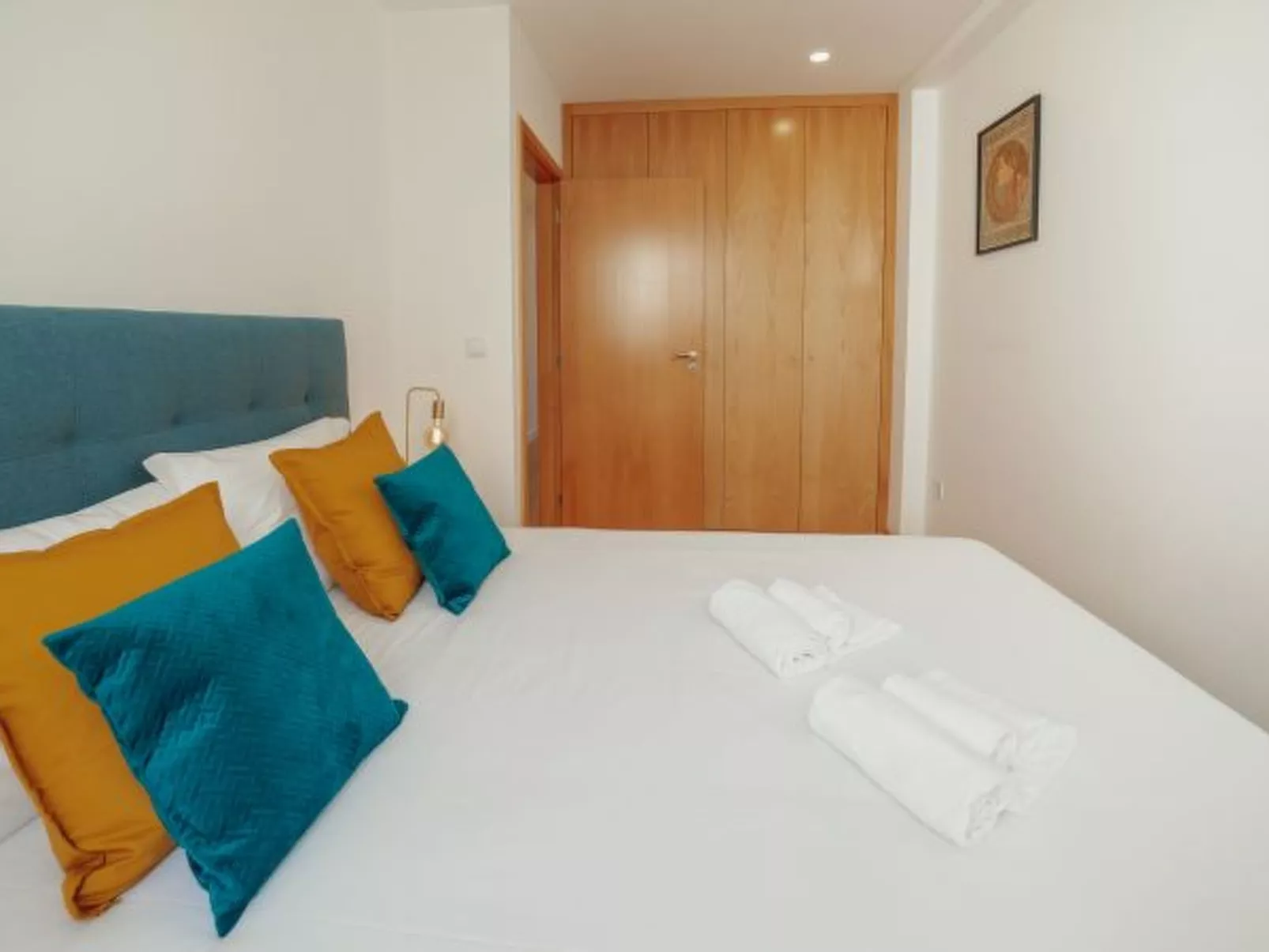 MODERN & STYLISH APARTMENT I by VACATIONY - Inside