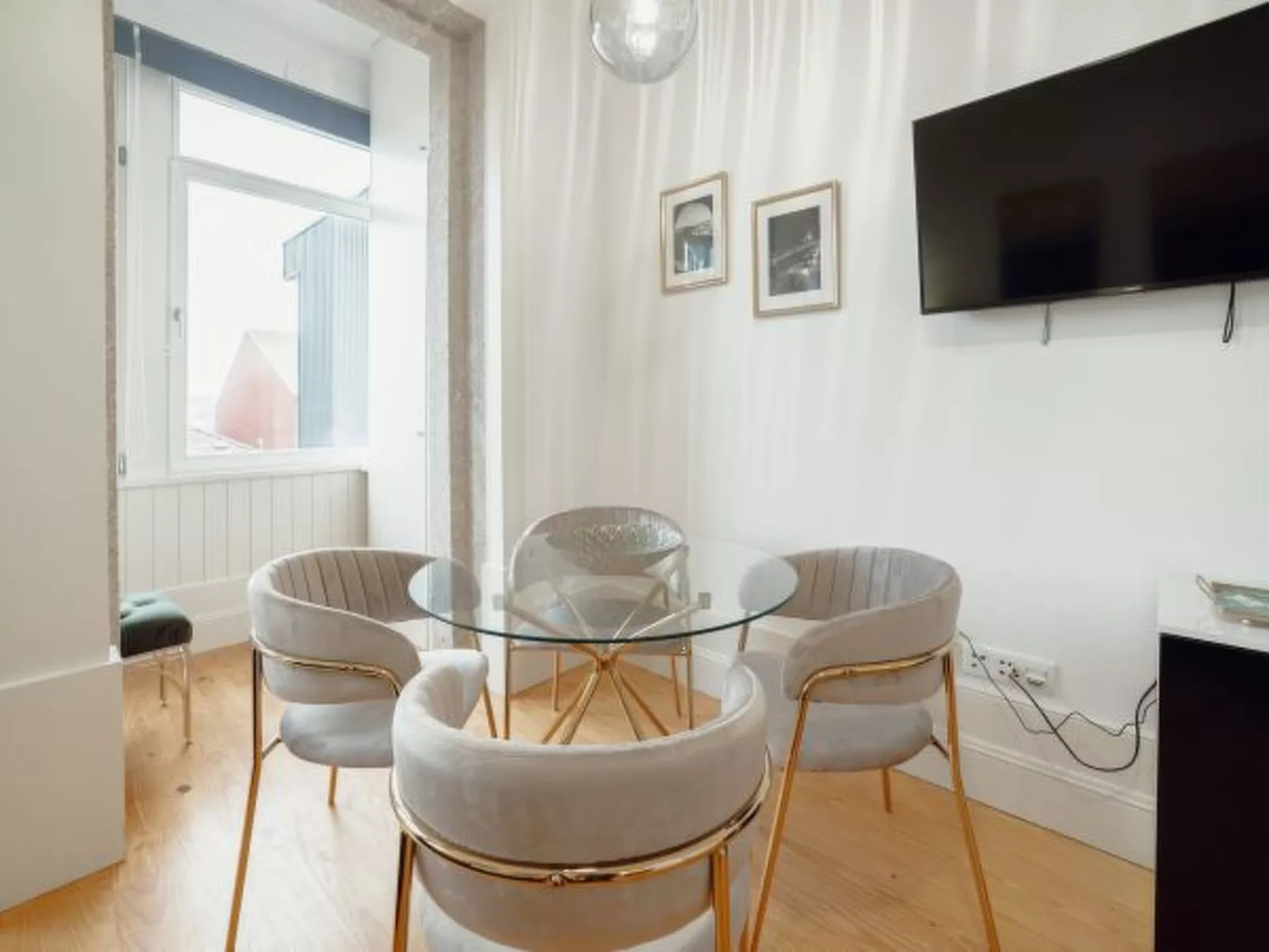 DOWNTOWN PREMIUM APARTMENT by VACATIONY - Drinnen