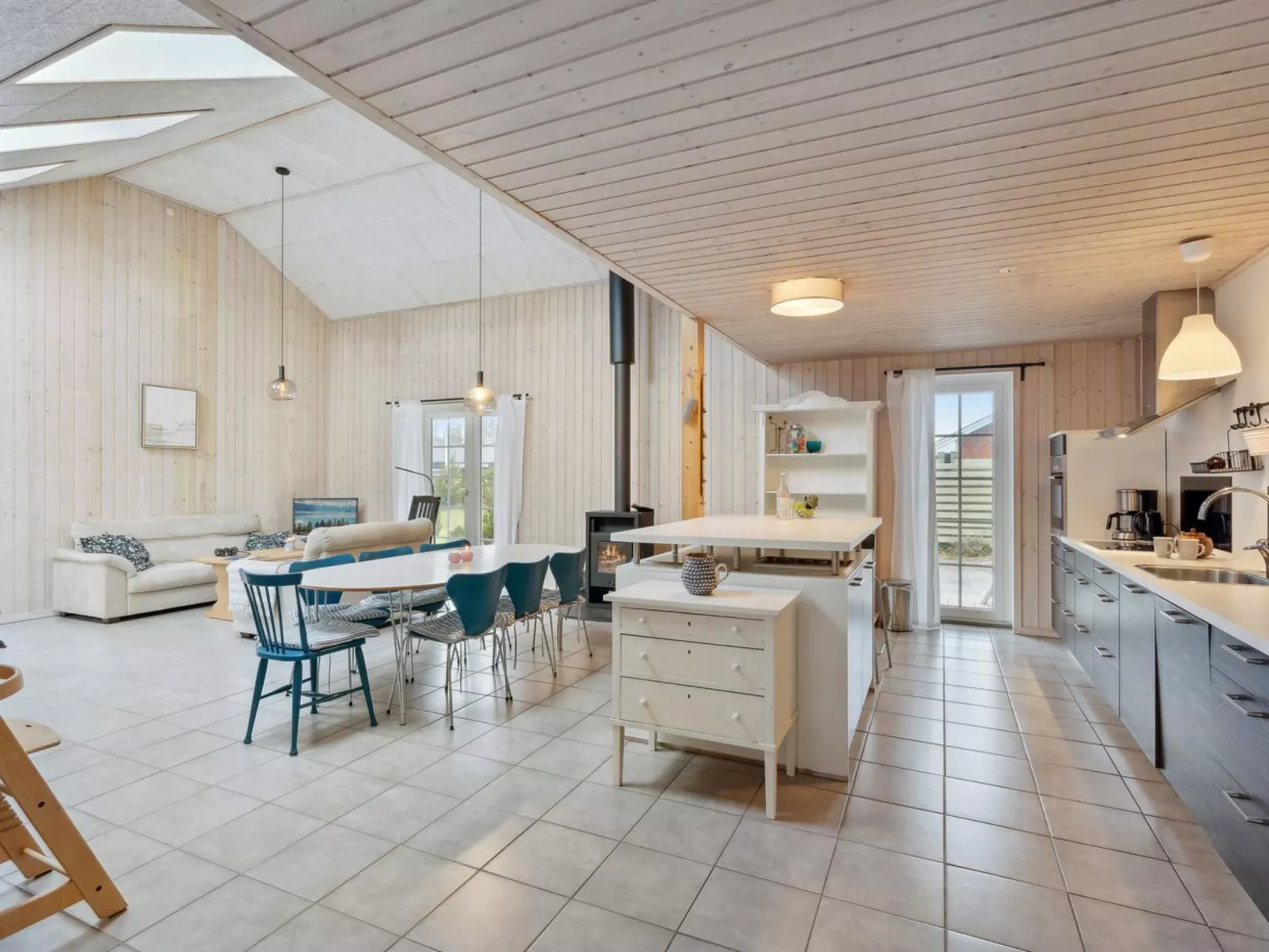 "Thorth" - 1.3km from the sea - Inside