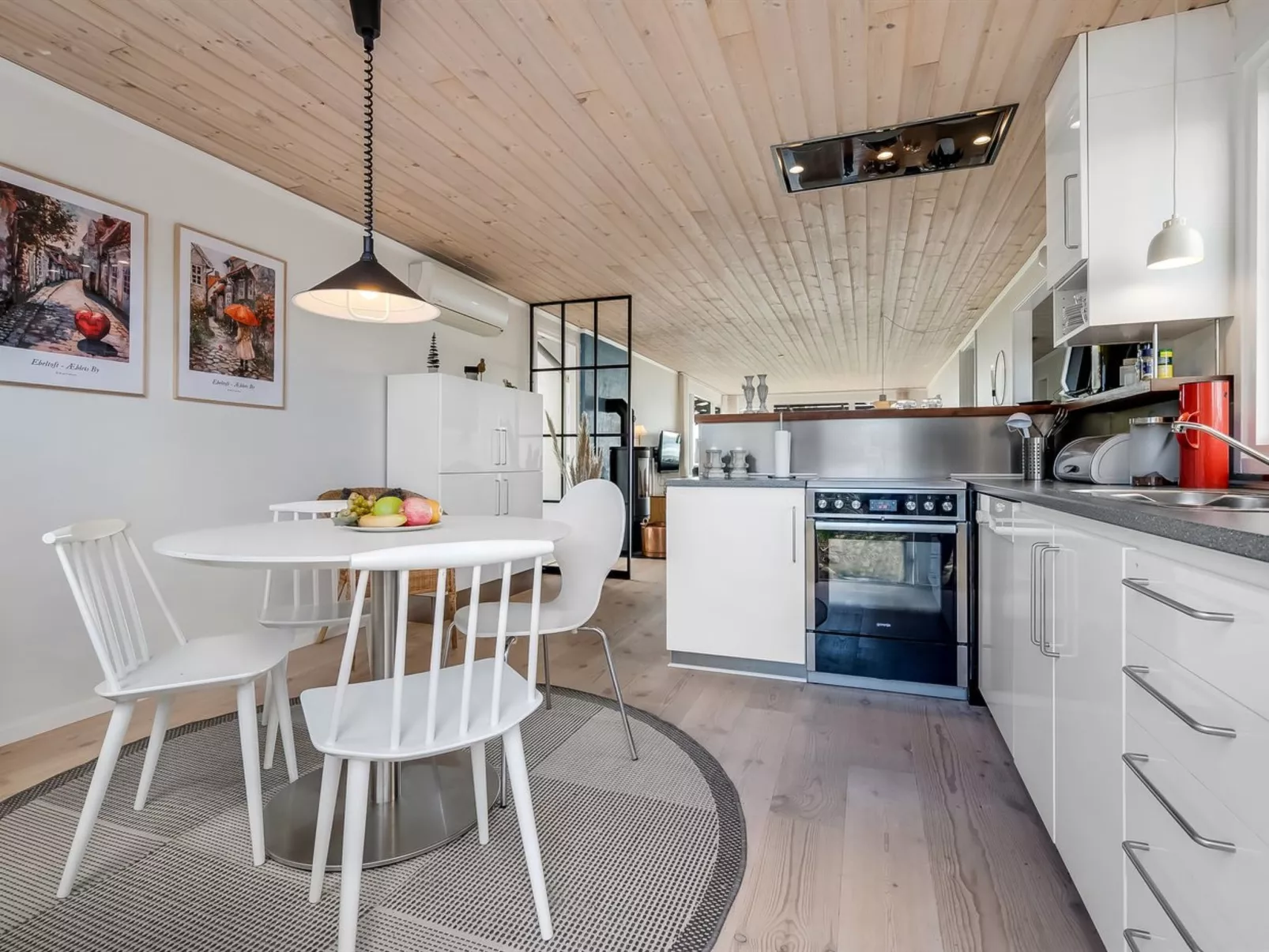 "Soini" - 50m from the sea - Dedans