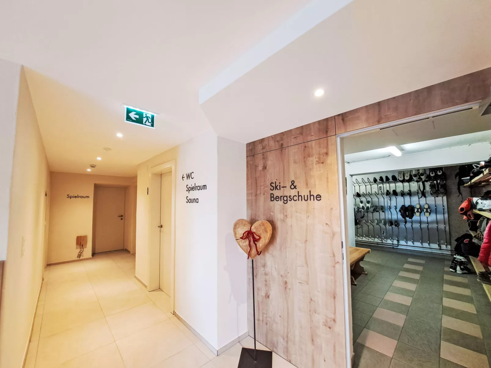 Aparthotel Iris - Drinnen