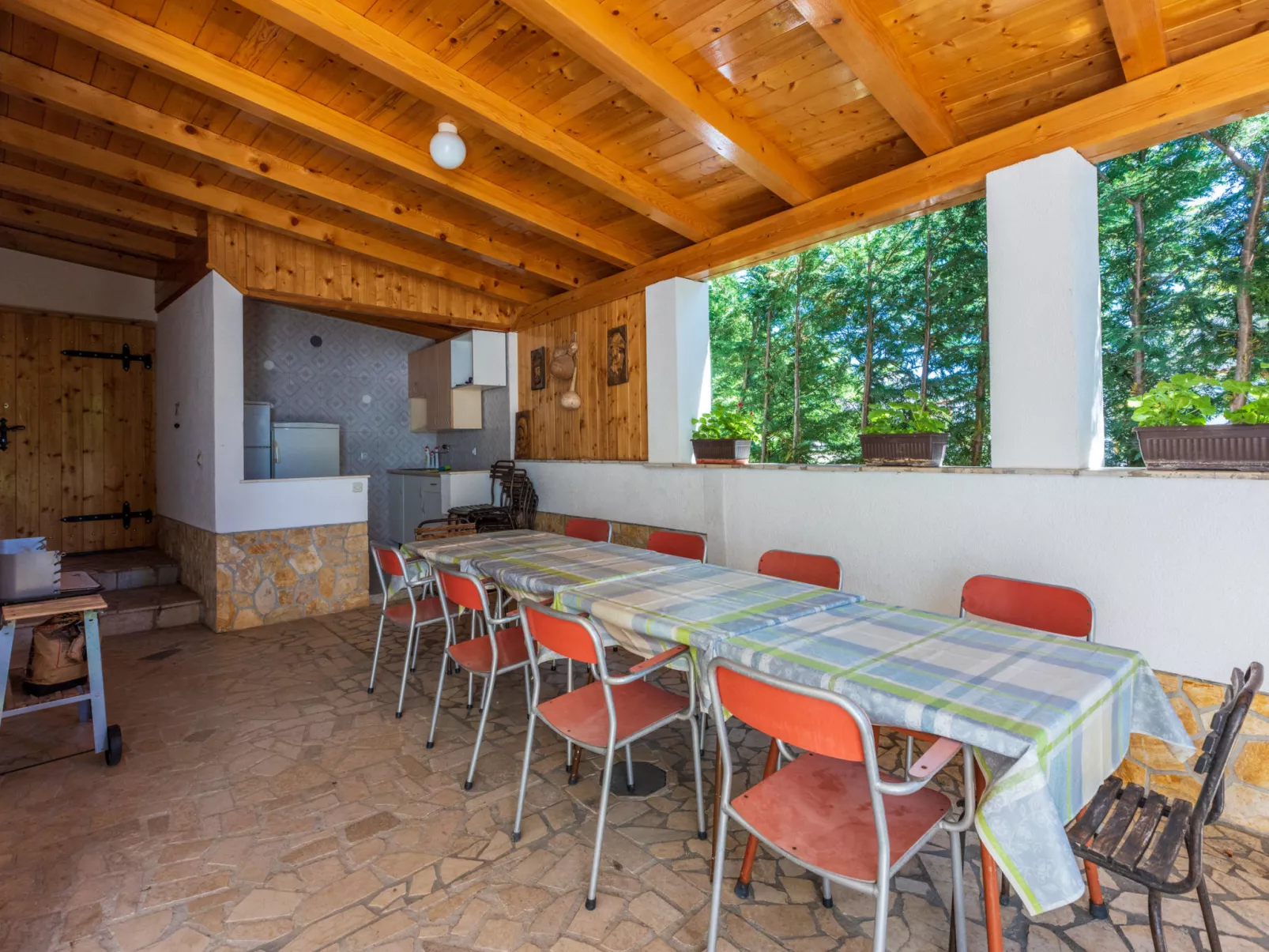 TUSTONJIC SOBA 2 / HR-10793-04 - Inside