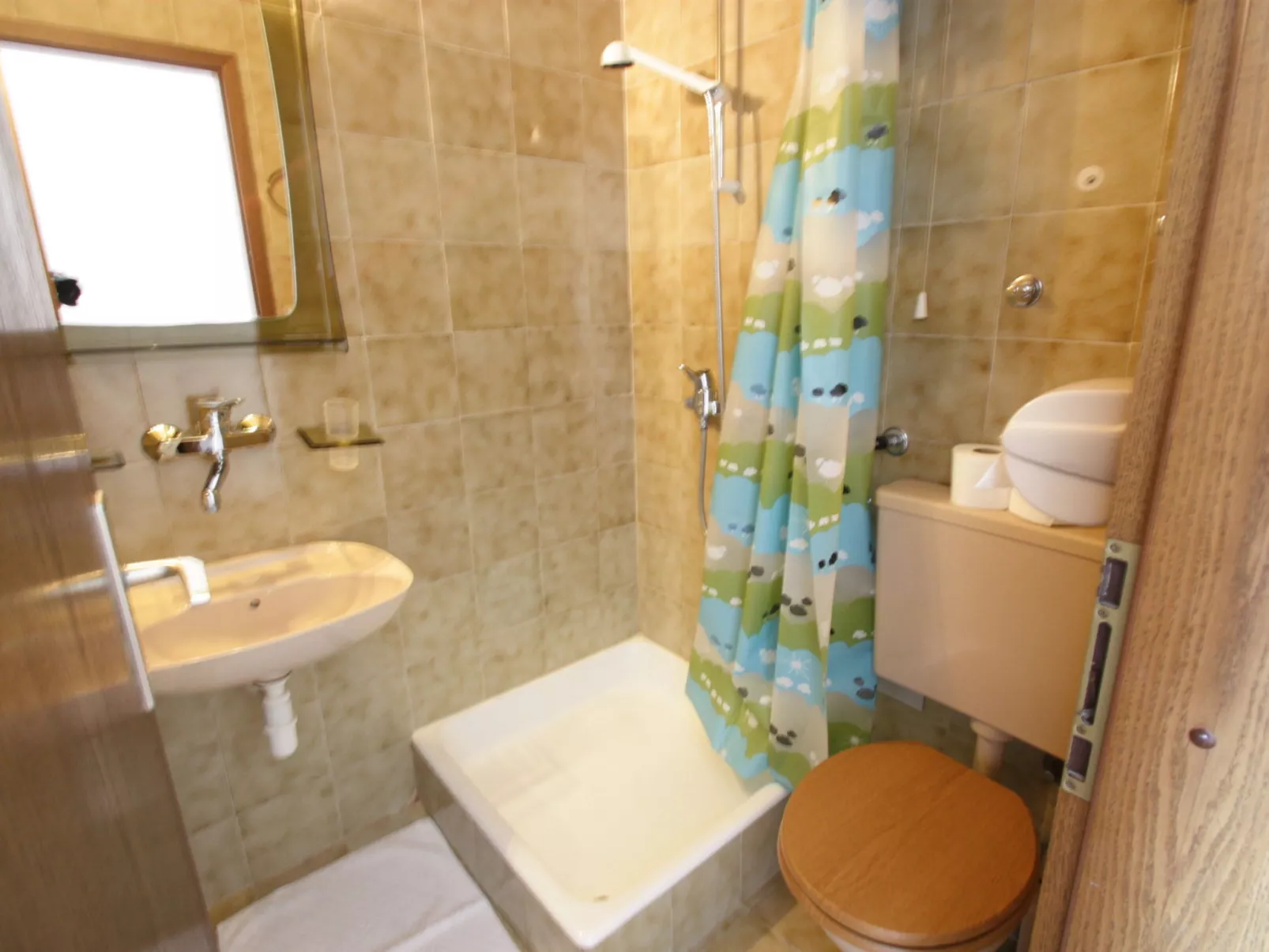 DRAGINJA soba 3 / HR-04354-03 - Dedans