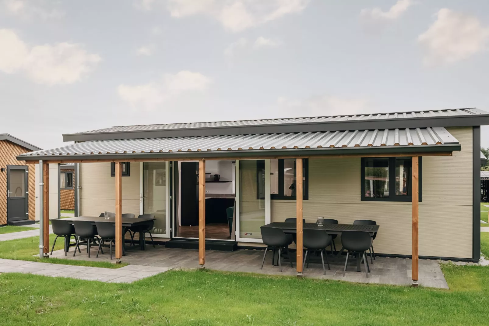 Vakantiepark Giethoorn 10-Außenbereich Sommer