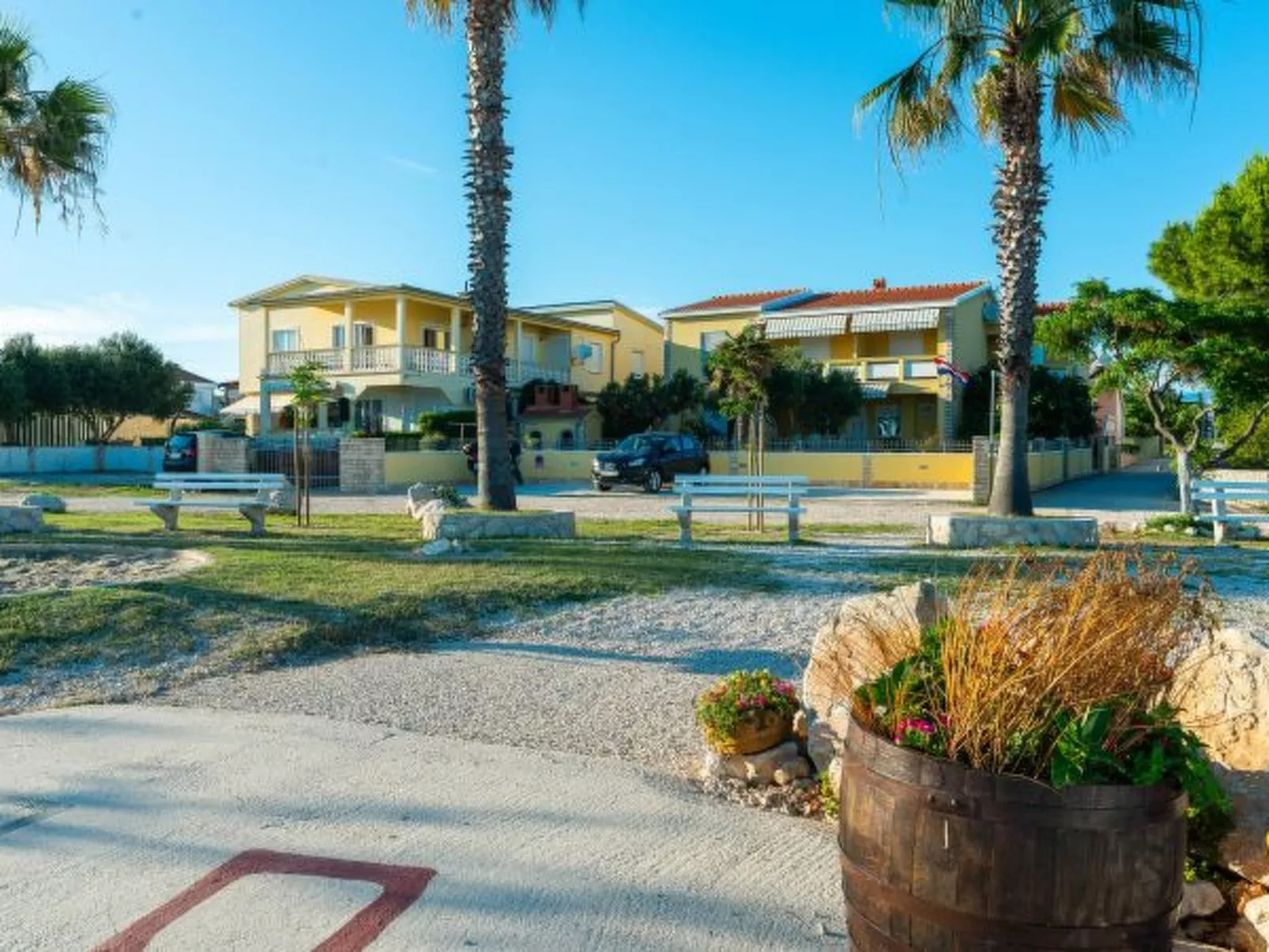 Holiday Apartment Inga Brown with exit to the beac - Image-tags.info