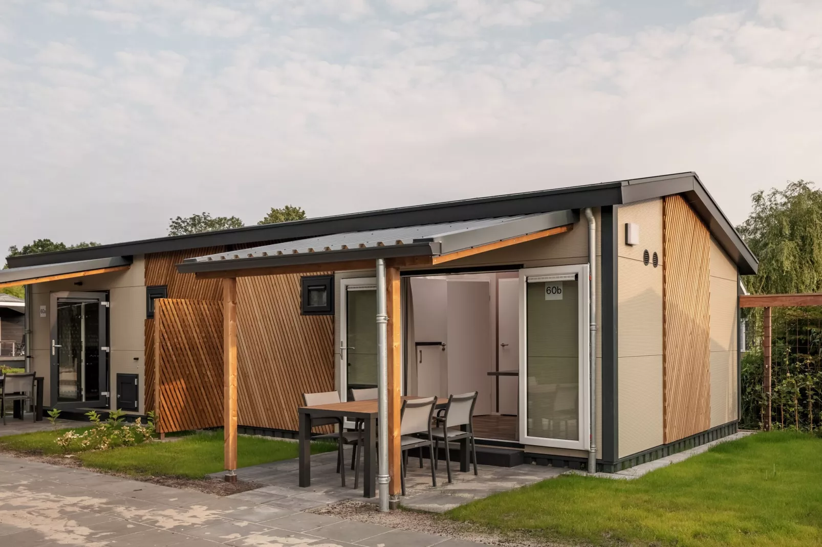 Vakantiepark Giethoorn 10-Außenbereich Sommer