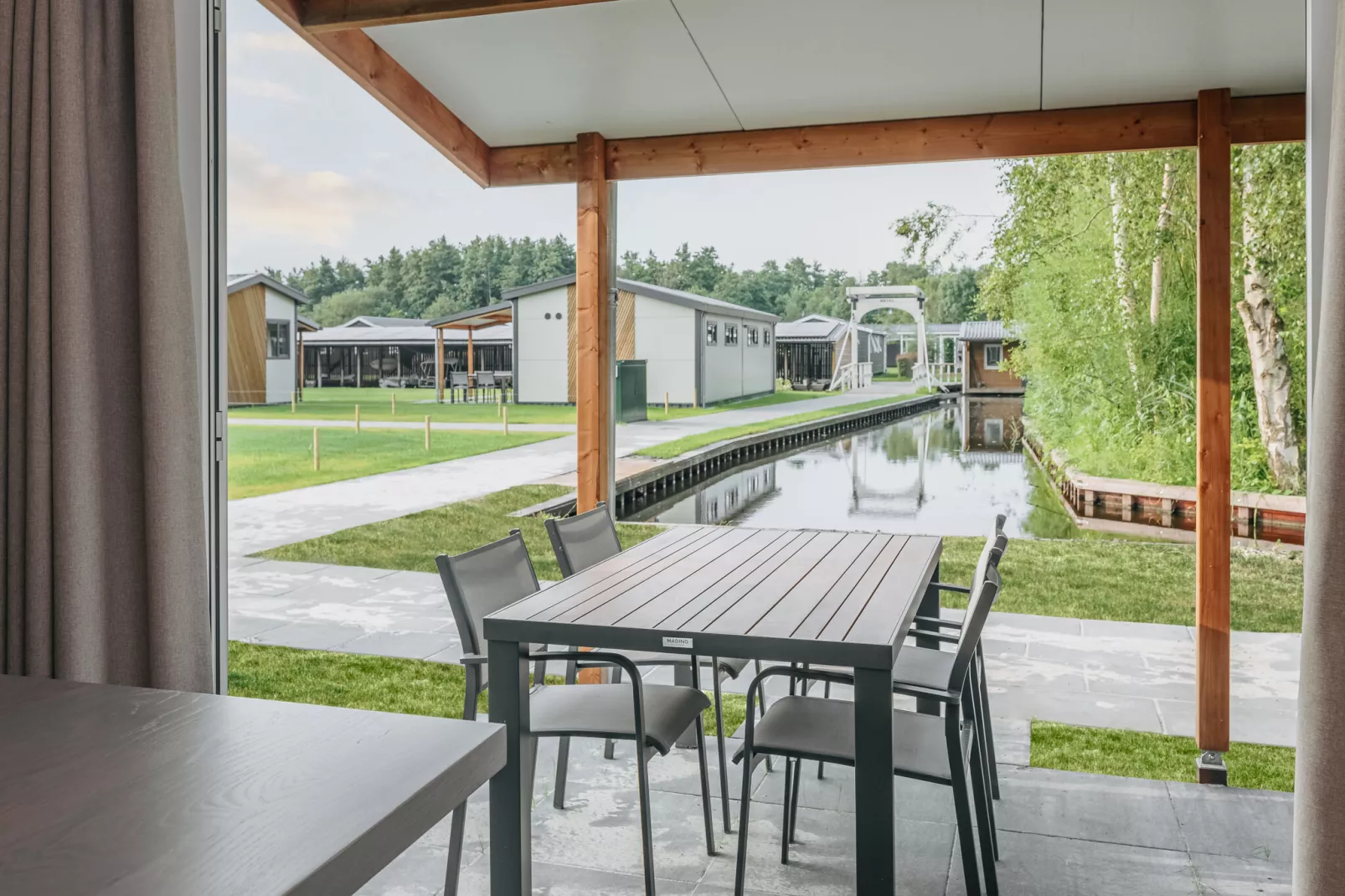 Vakantiepark Giethoorn 10-Terrassenbalkon