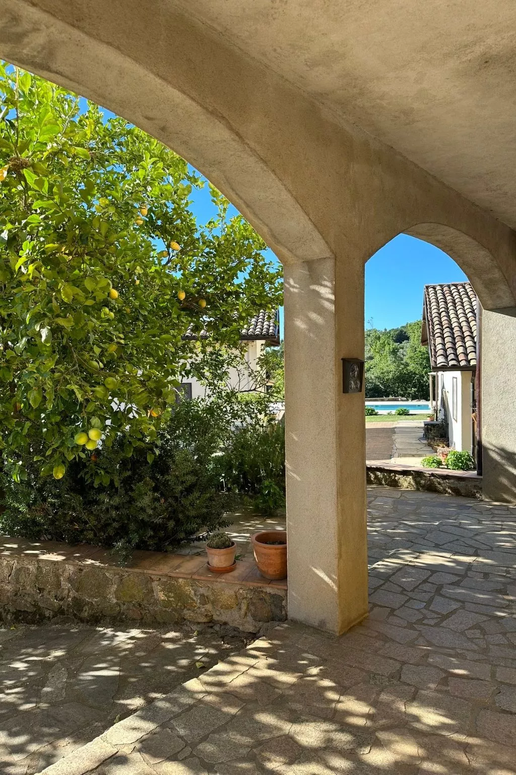 Tolles Reihenhaus im Olivenhain - Draußen