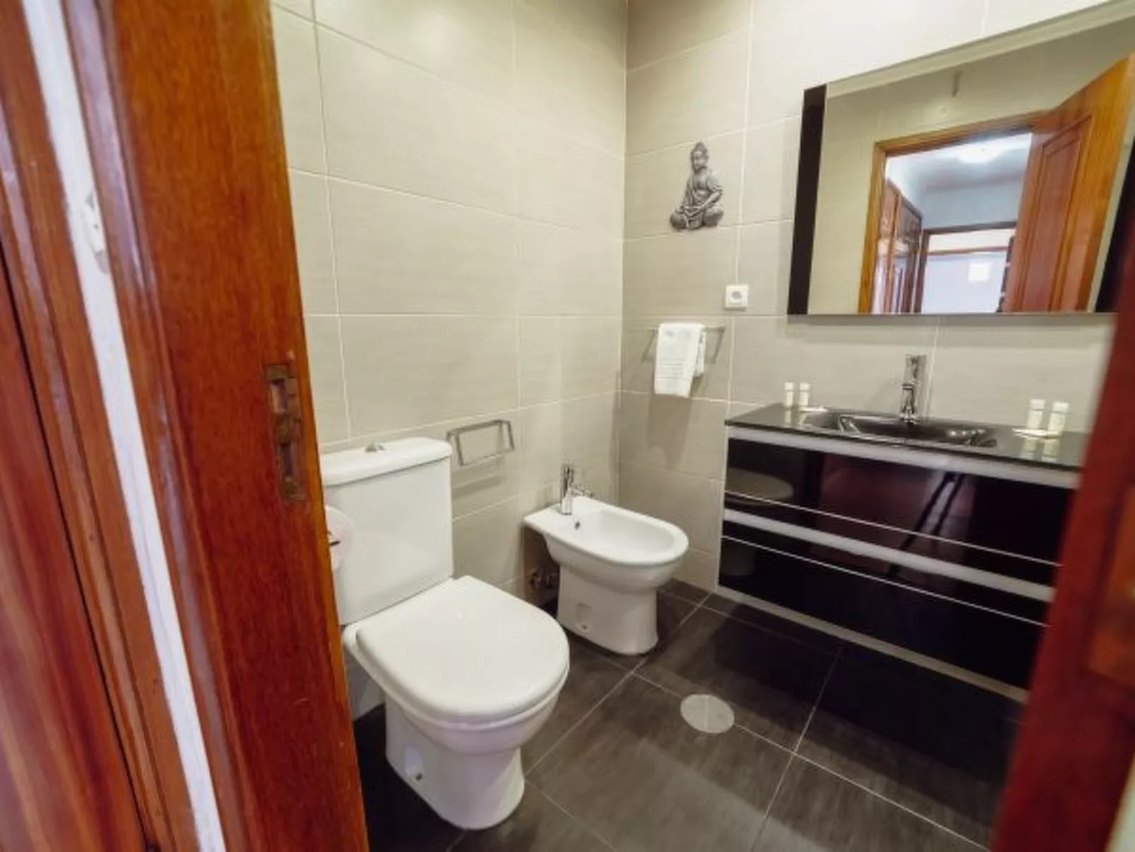 MATOSINHOS SEA SIDE 2BD by VACATIONY - Inside