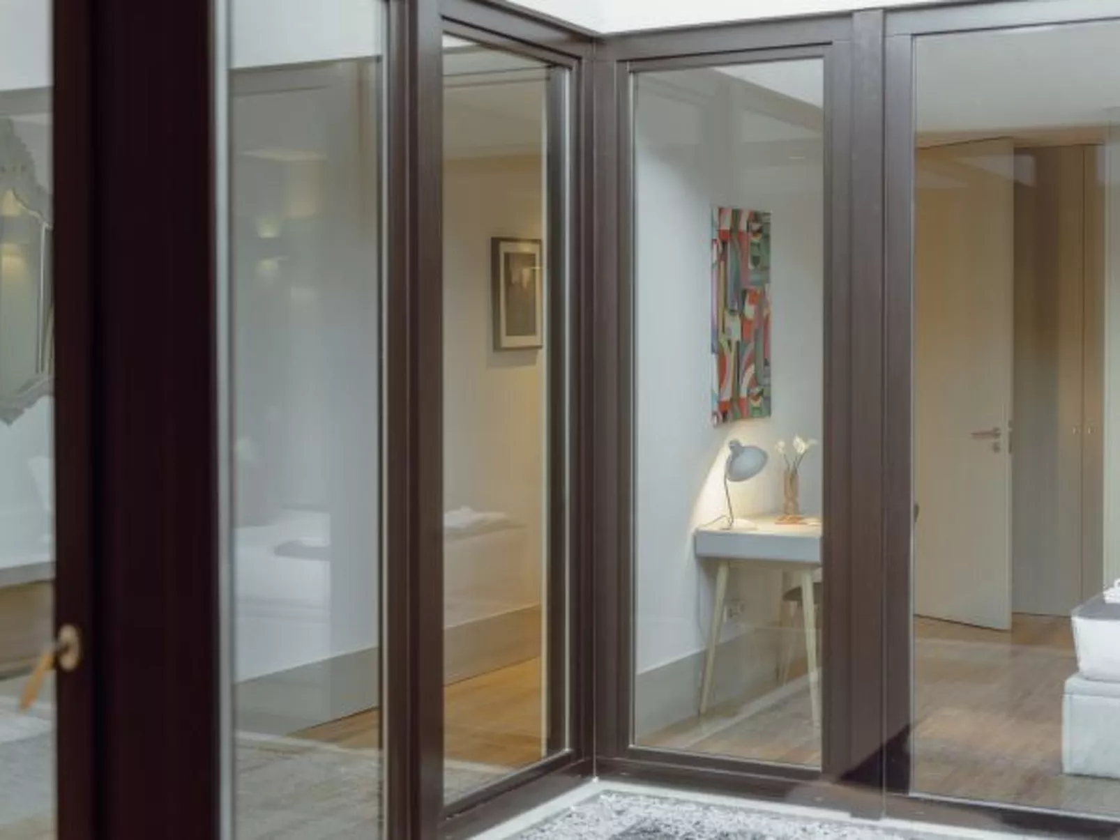 LEGACY OPORTO PREMIUM APARTMENT B by VACATIONY - Inside