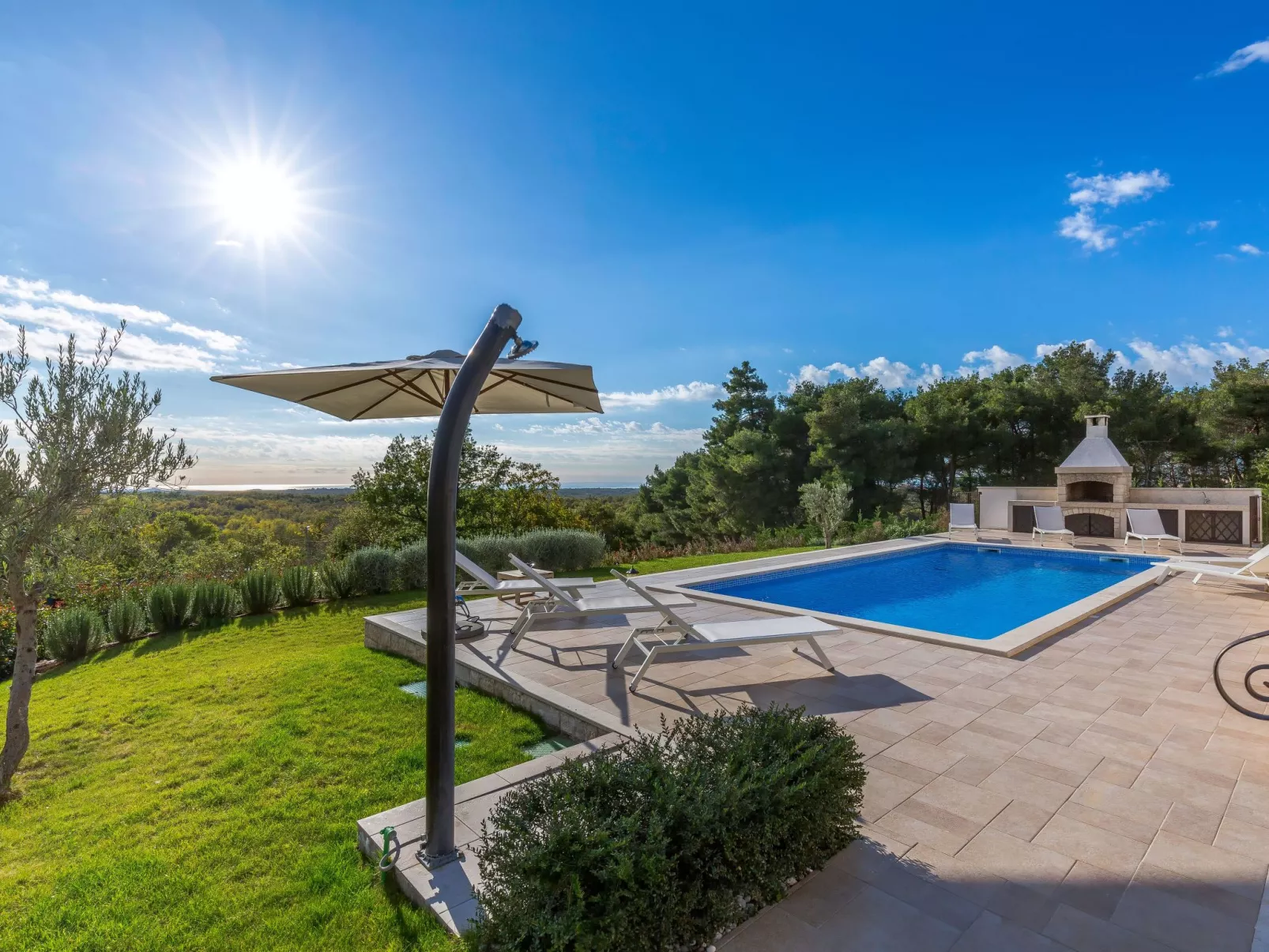 Romantische Villa mit Meerblick, Pool und Jacuzz - Image-tags.info