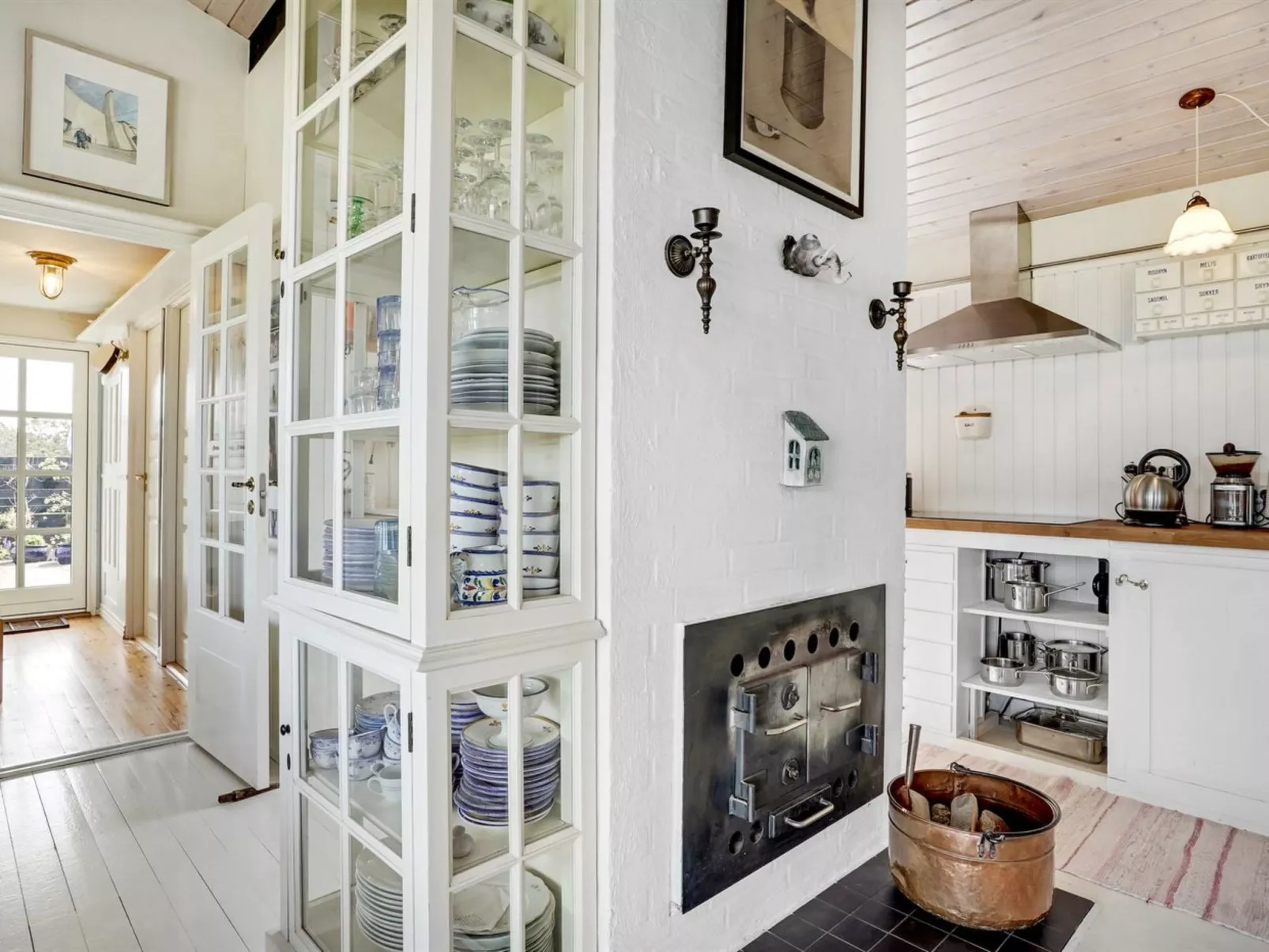 "Katri" - 500m from the sea - Inside