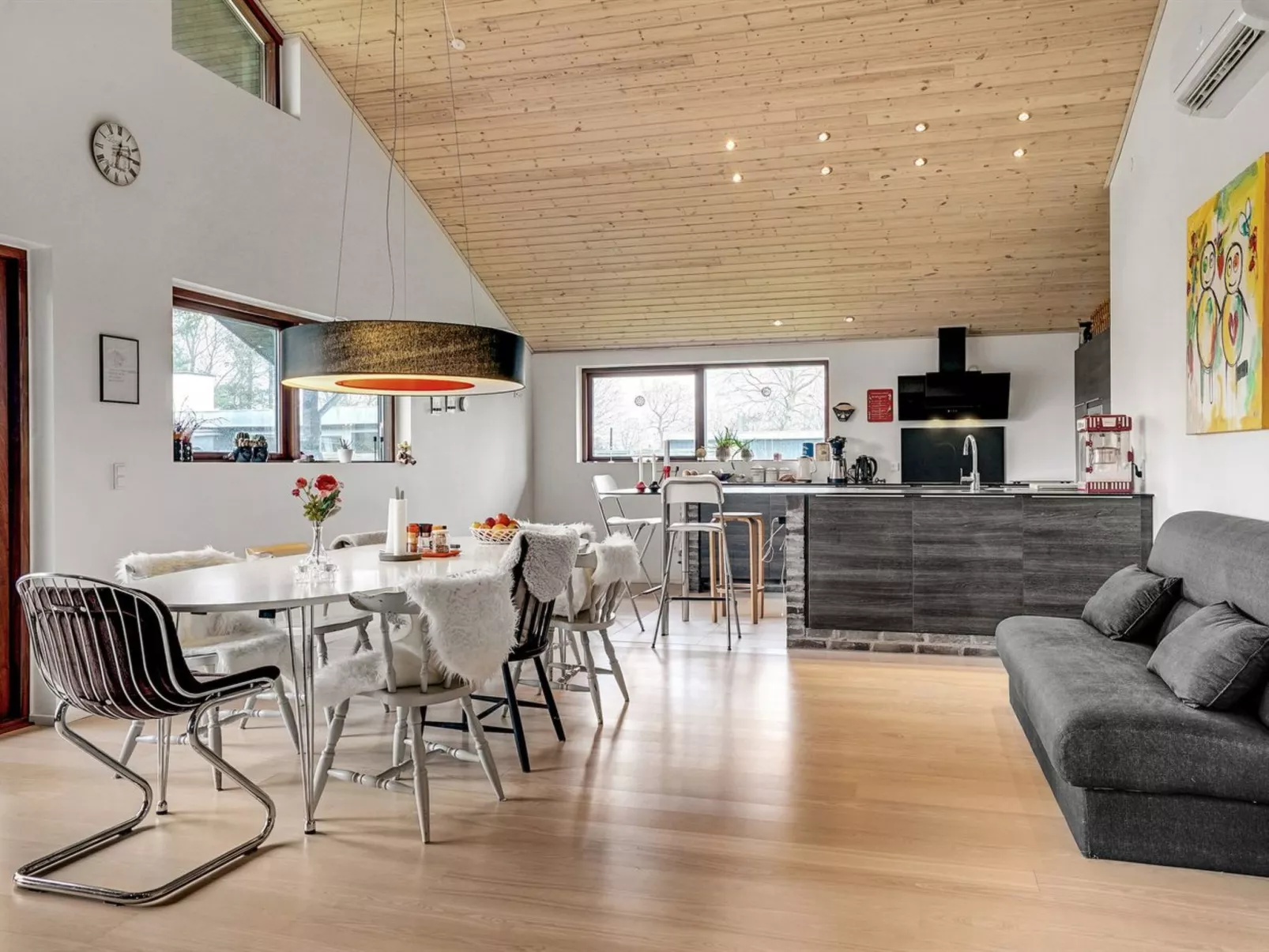 "Orm" - 550m to the fjord - Inside