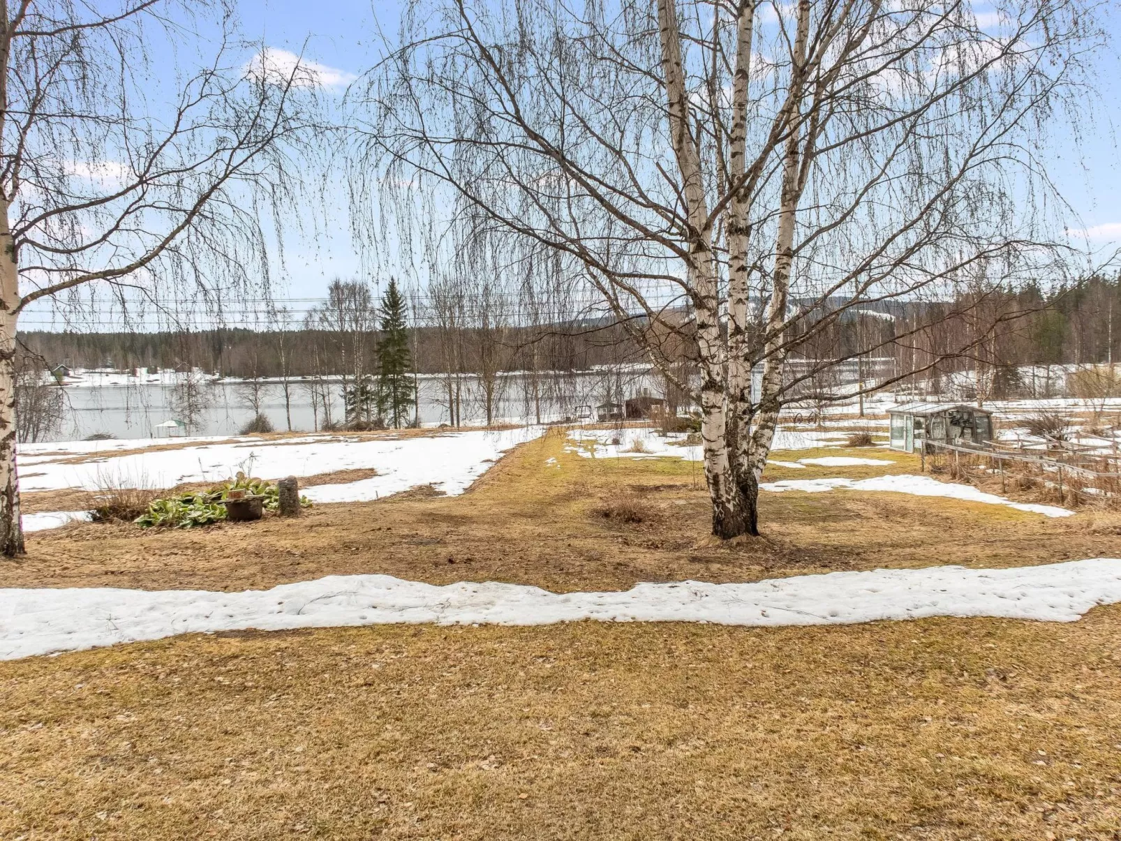 Jokiniitty 2 - Dedans