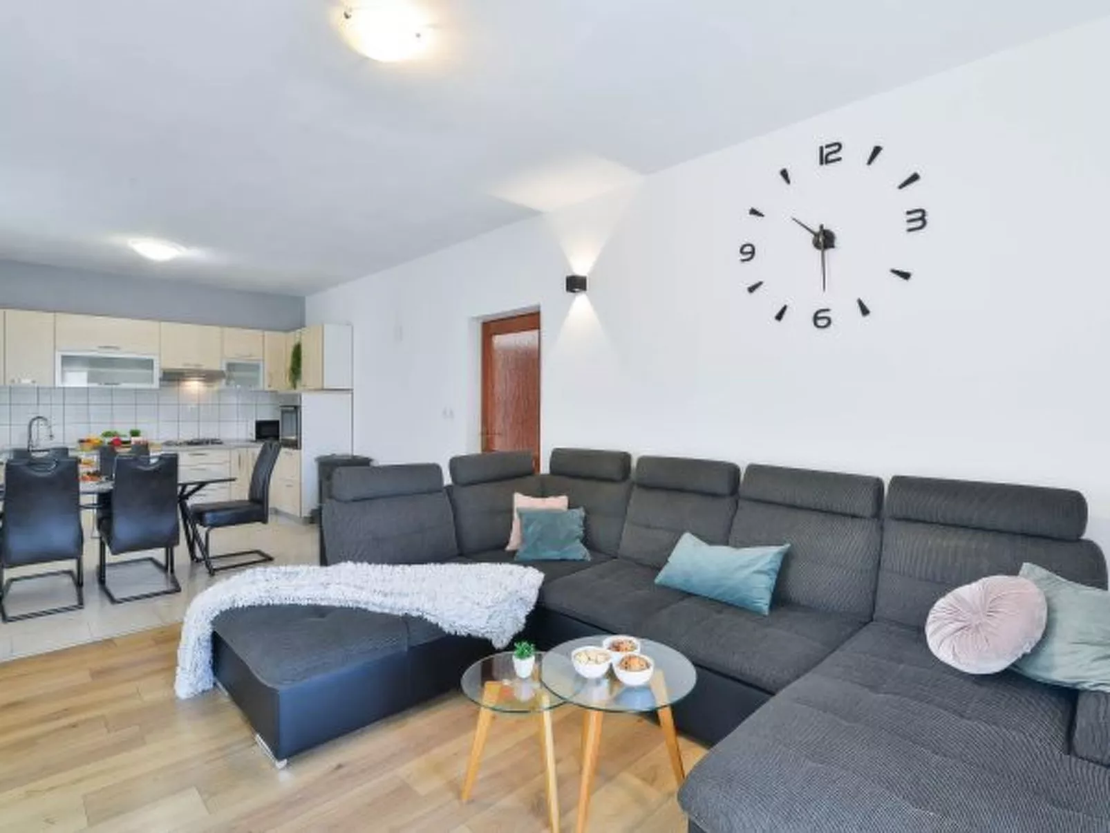 Holiday house Antonia with pool - Image-tags.info