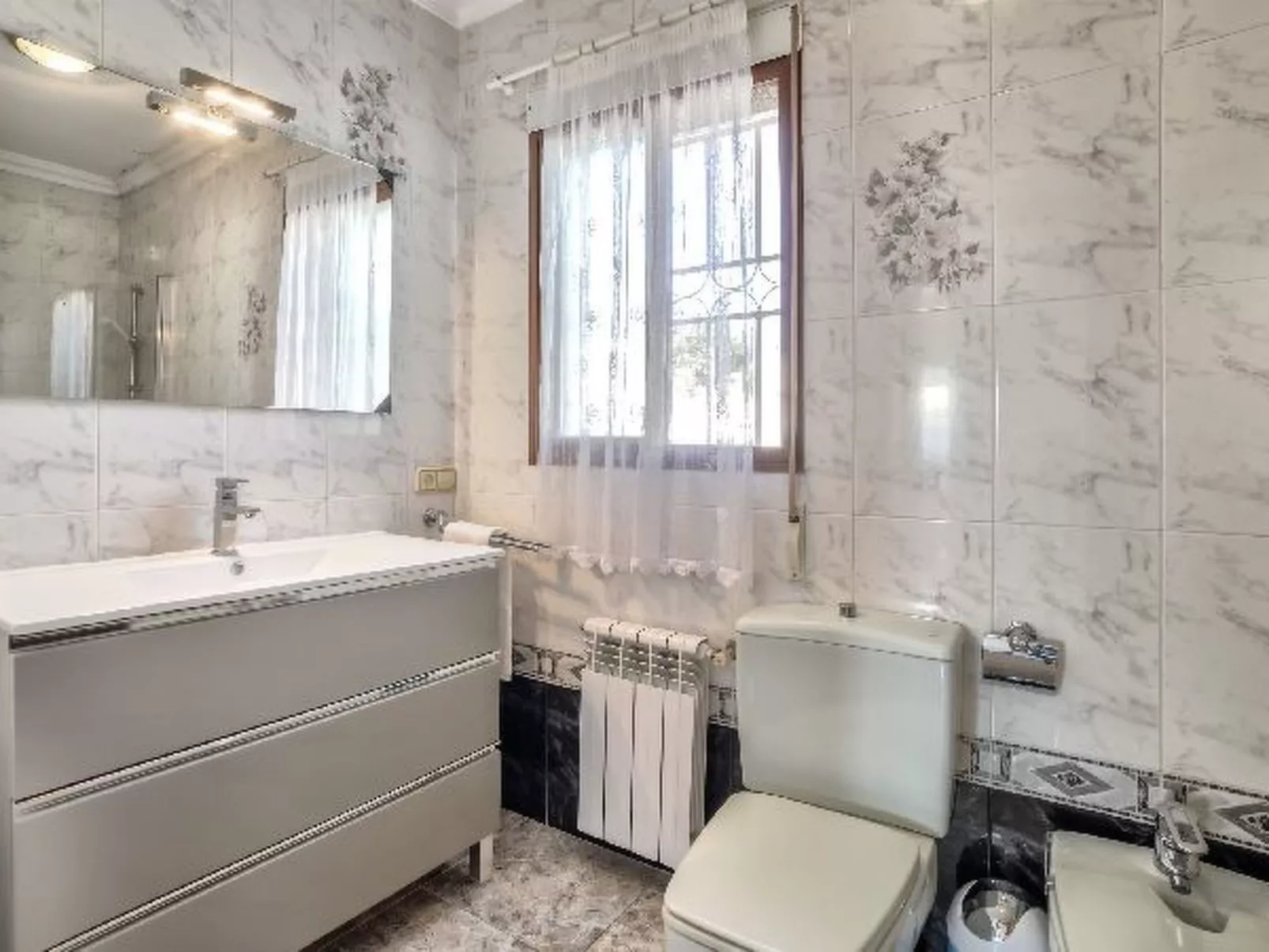 Villa Garrofer- PlusHolidays - Image-tags.info