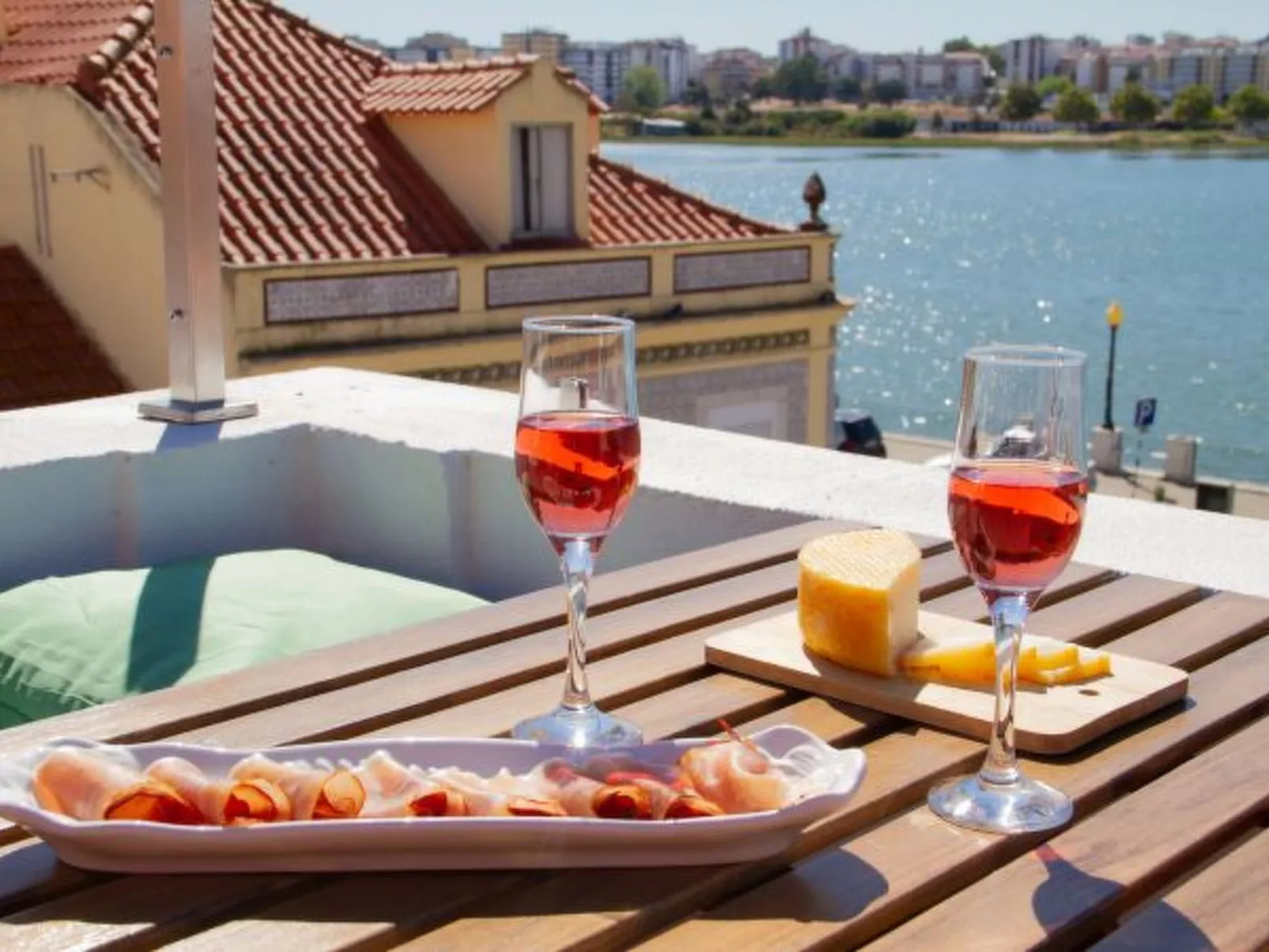 Seixal Bay Apartments - Loft - Outside