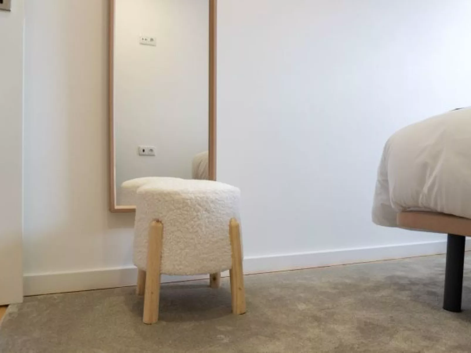 CITY CENTER COMFORT APARTMENT B by VACATIONY - Inside