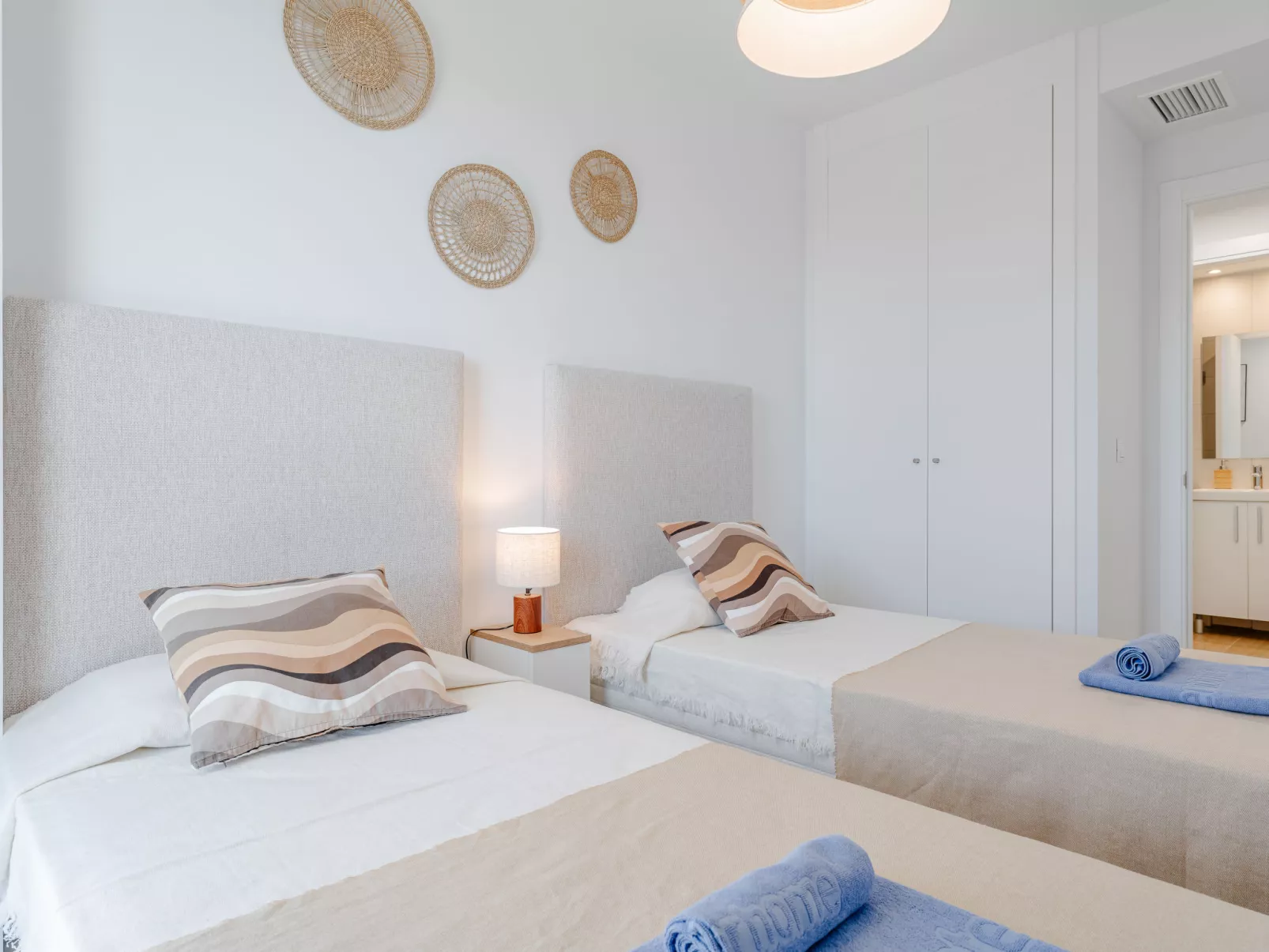 Marina Real III - Inside