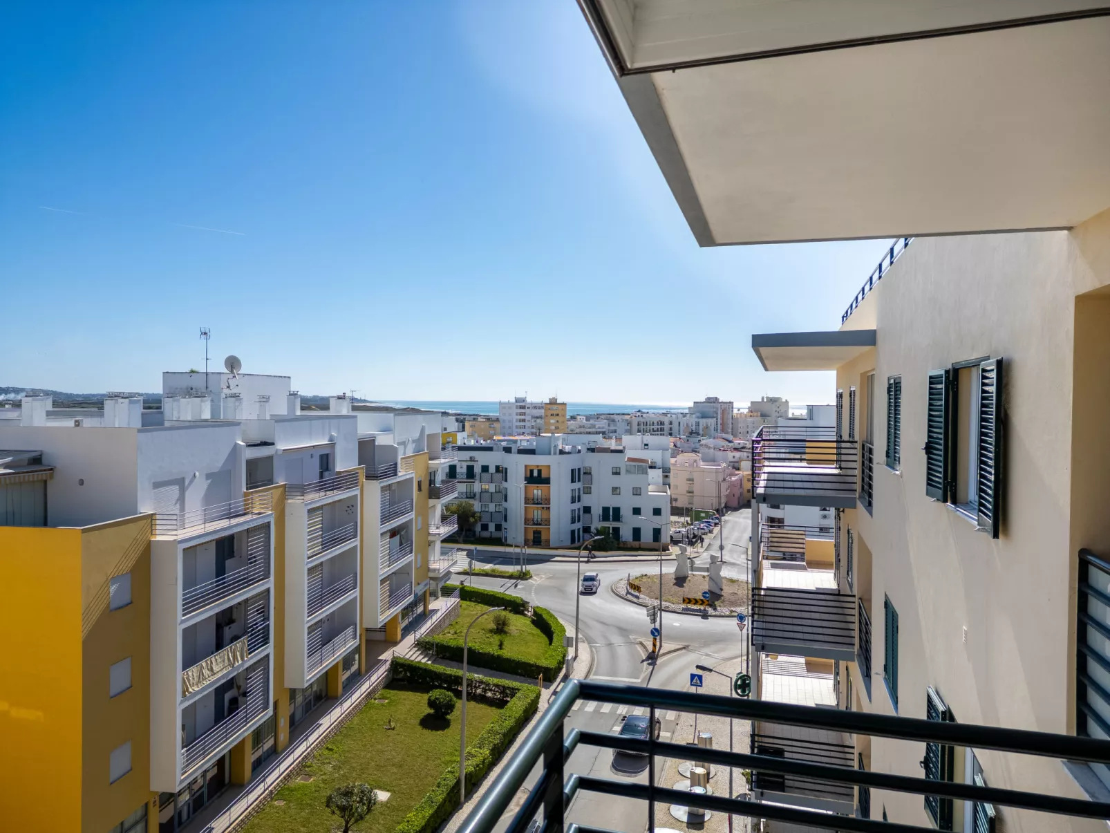 Cristina Inn - Outside