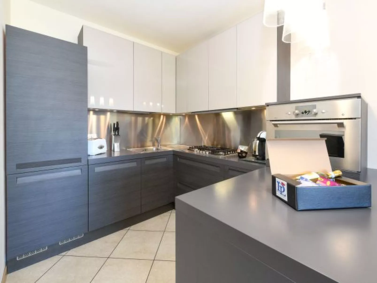 DesenzanoLoft CO2 – In Wohnanlage mit 5 Pools - Image-tags.info