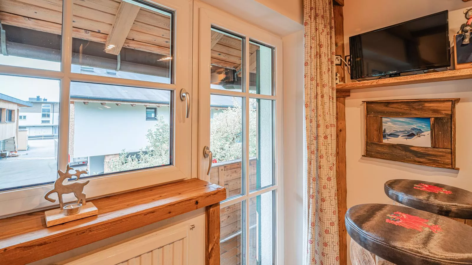 Hilde 2-Terrace balcony