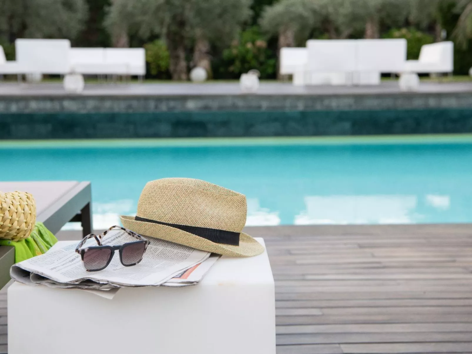 Villa Carlino White - Outside