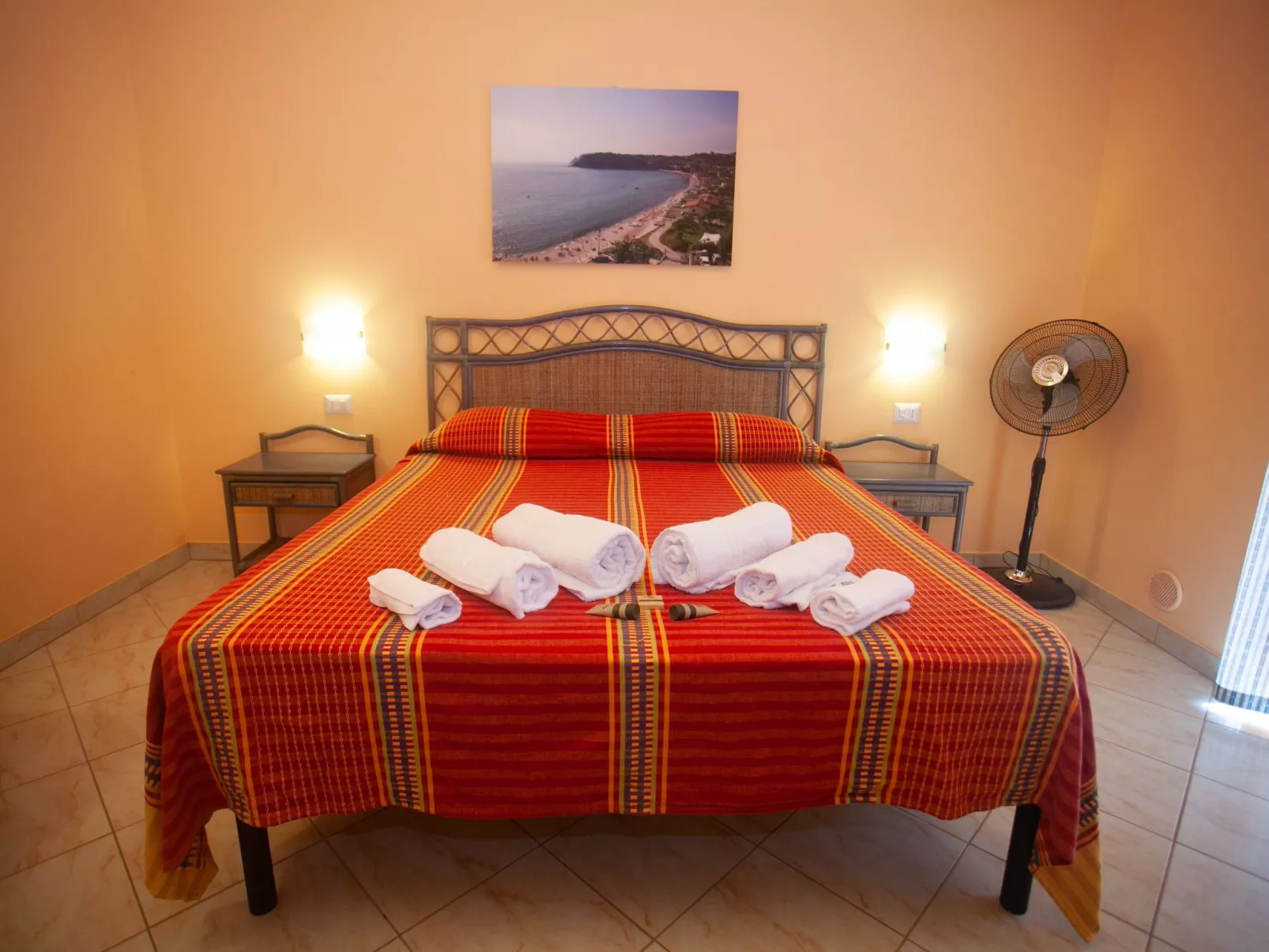 Luxus-Drei-Zimmer-Wohnungen mit großem Garten - Dedans